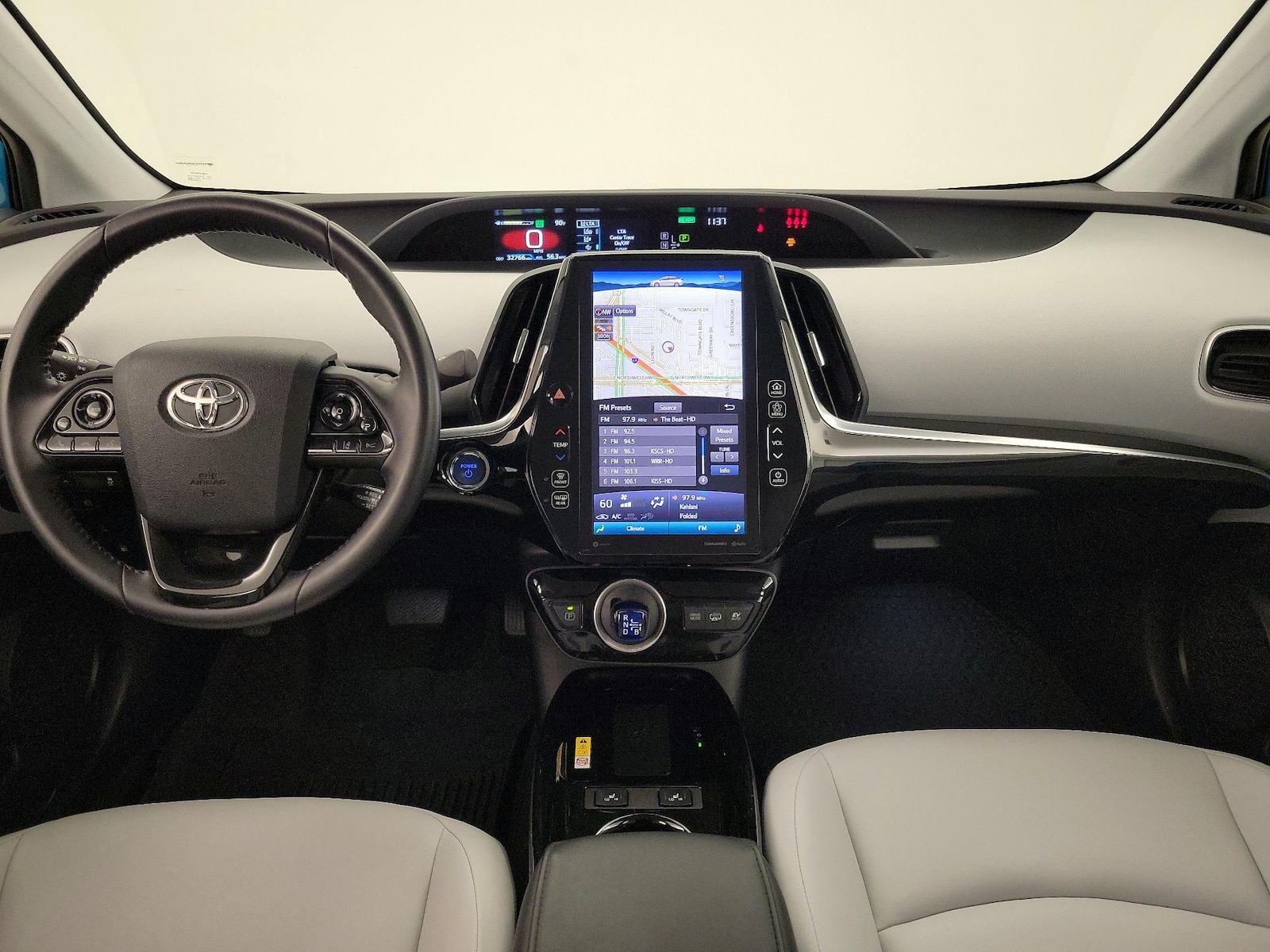 2022 Toyota Prius Prime XLE - Photo 10