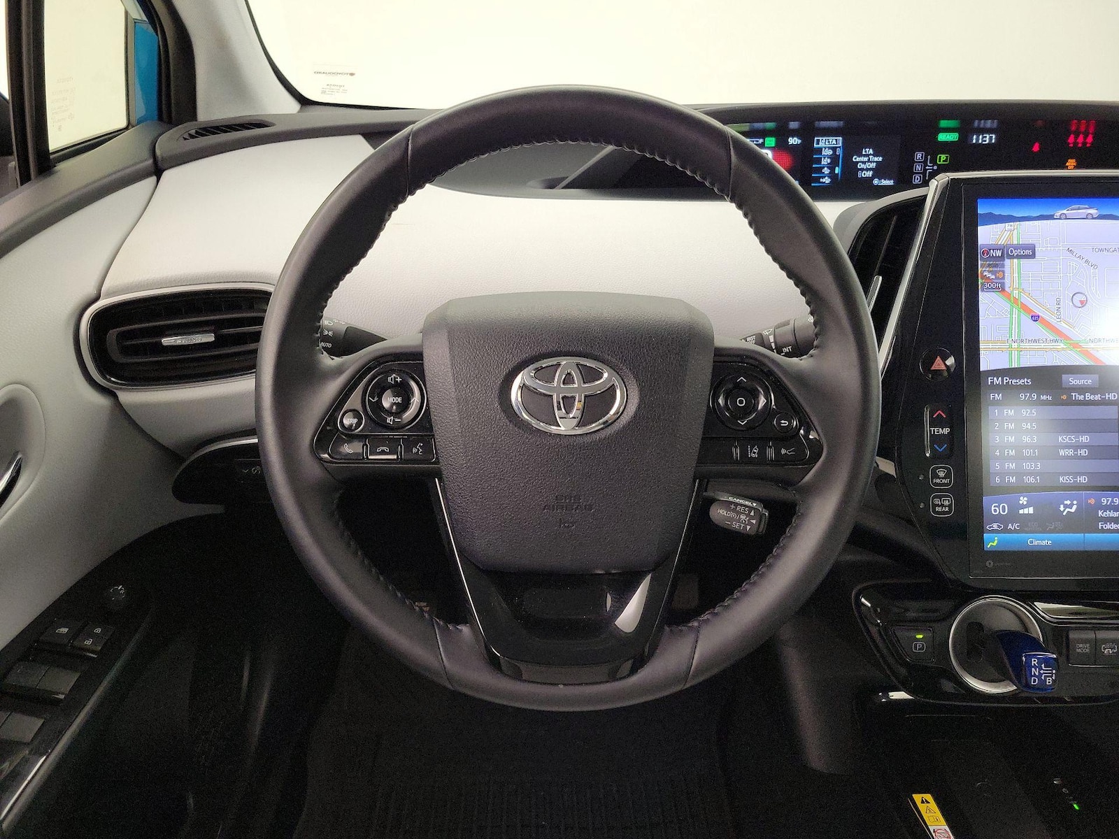 2022 Toyota Prius Prime XLE - Photo 11