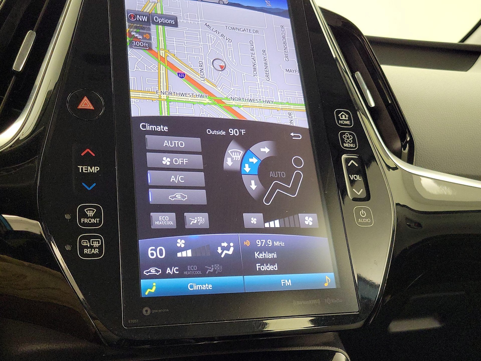 2022 Toyota Prius Prime XLE - Photo 17