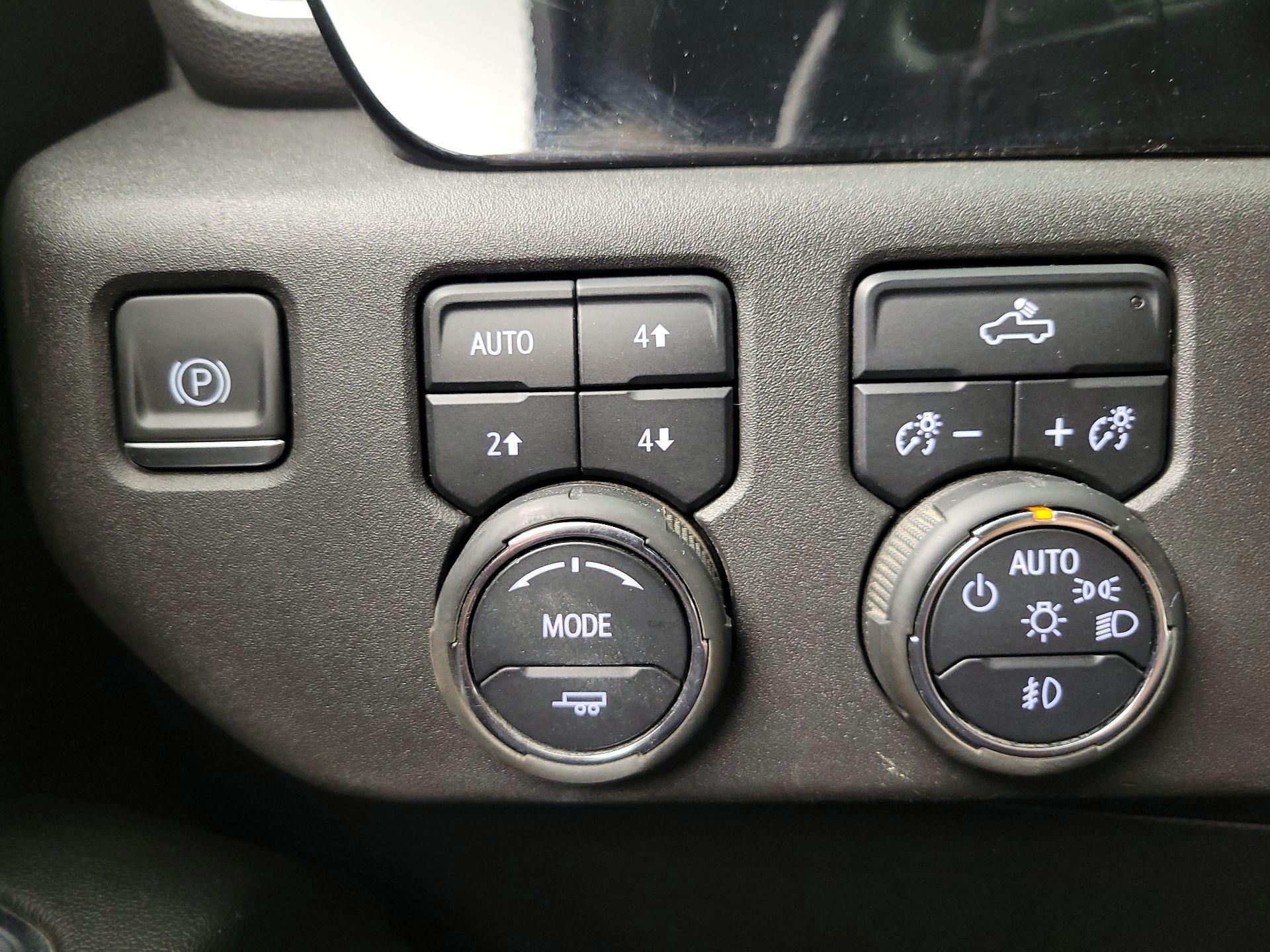 Thumbnail: 2024 Chevrolet Silverado 1500 - 13
