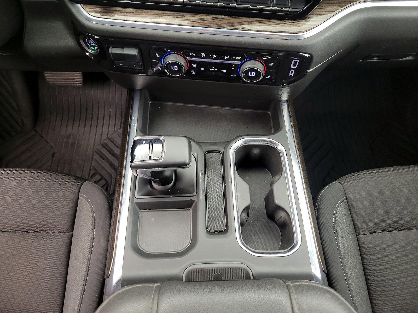2024 Chevrolet Silverado 1500 LT Trail Boss - Photo 19