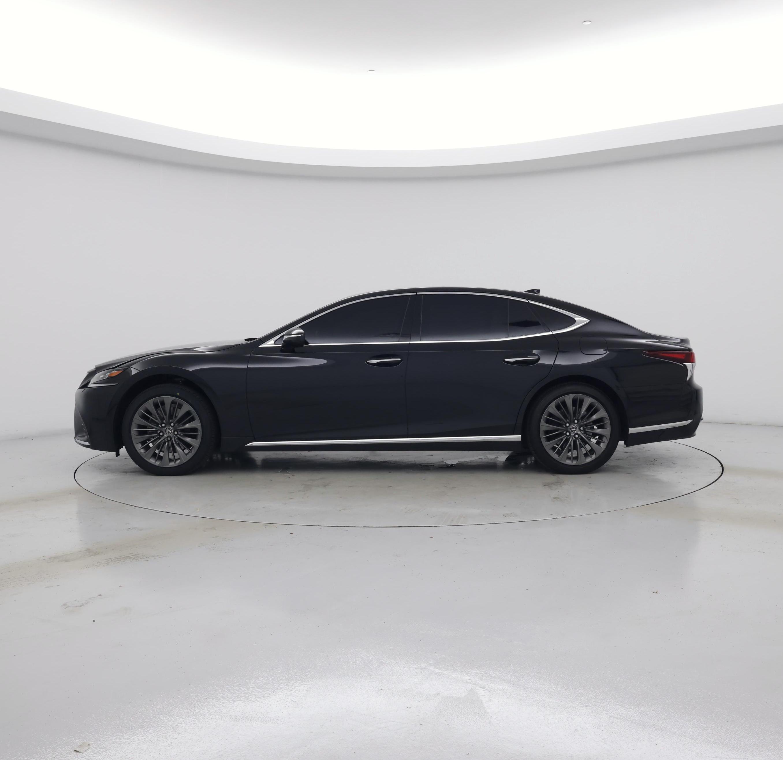 Thumbnail: 2018 Lexus LS - 3