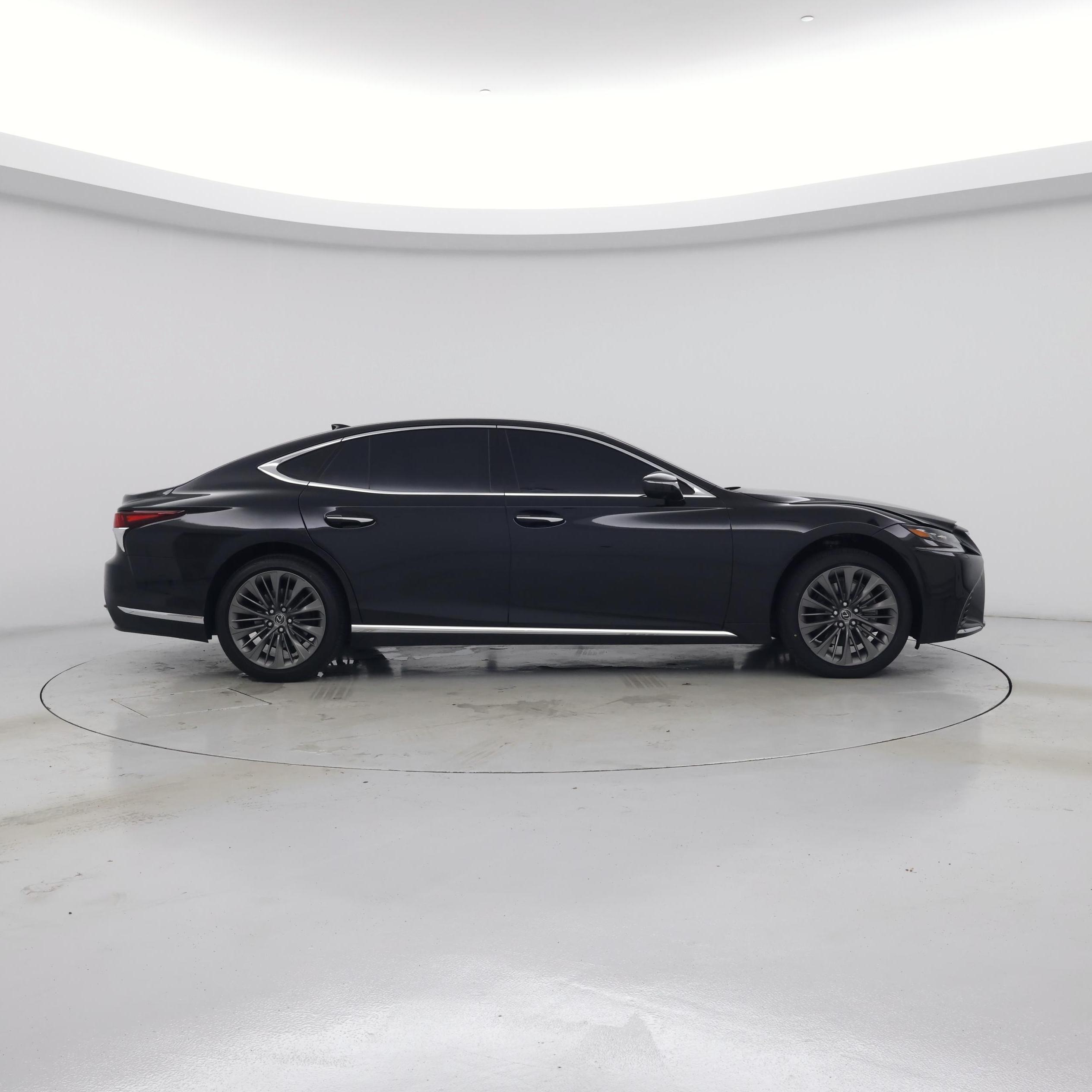 Thumbnail: 2018 Lexus LS - 7