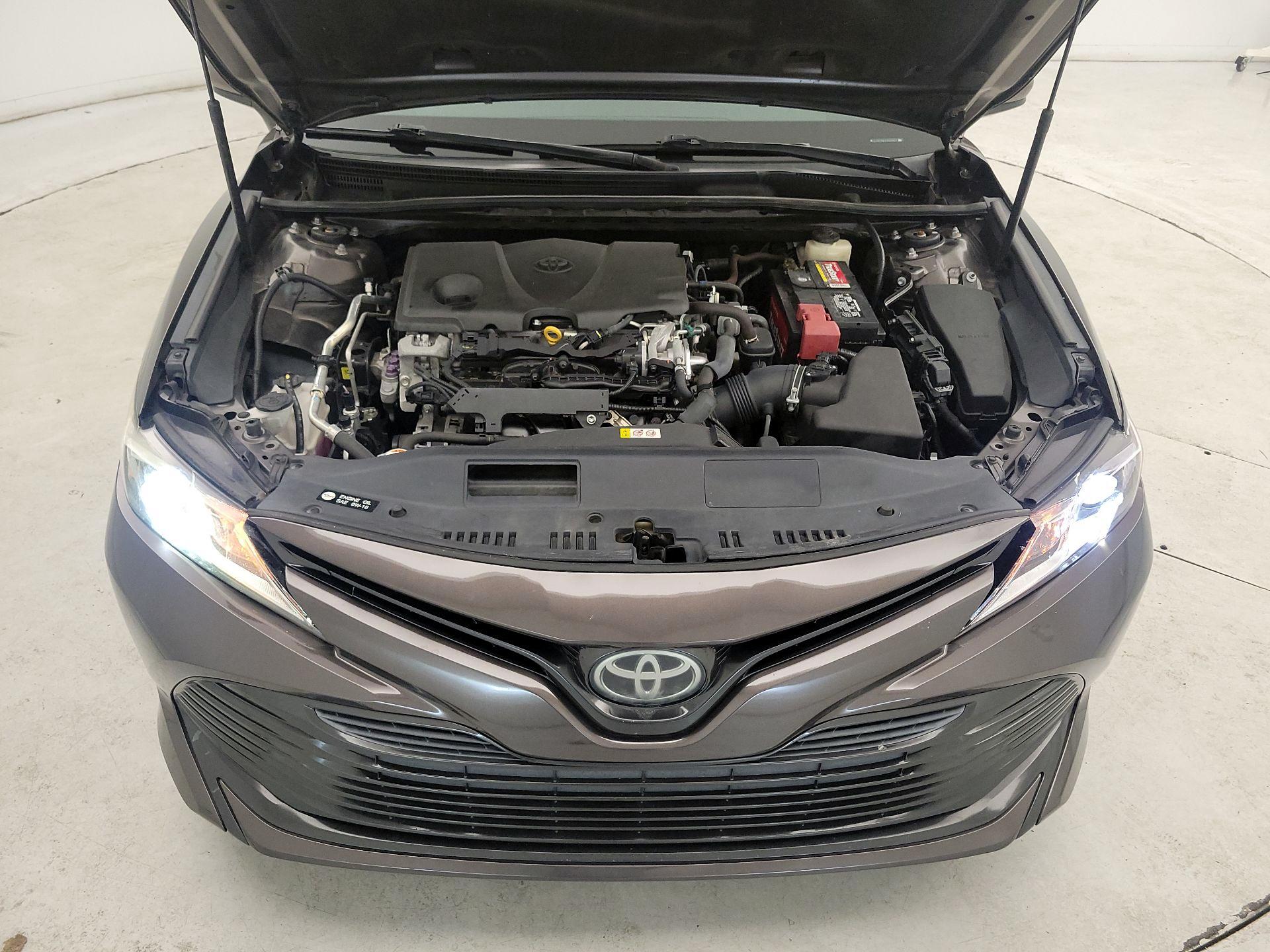 Thumbnail: 2018 Toyota Camry - 19