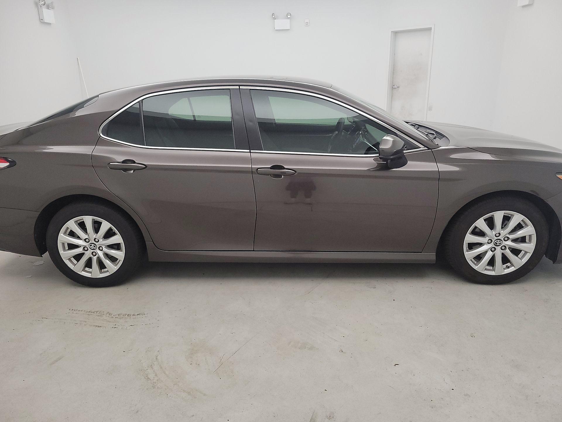 Thumbnail: 2018 Toyota Camry - 4