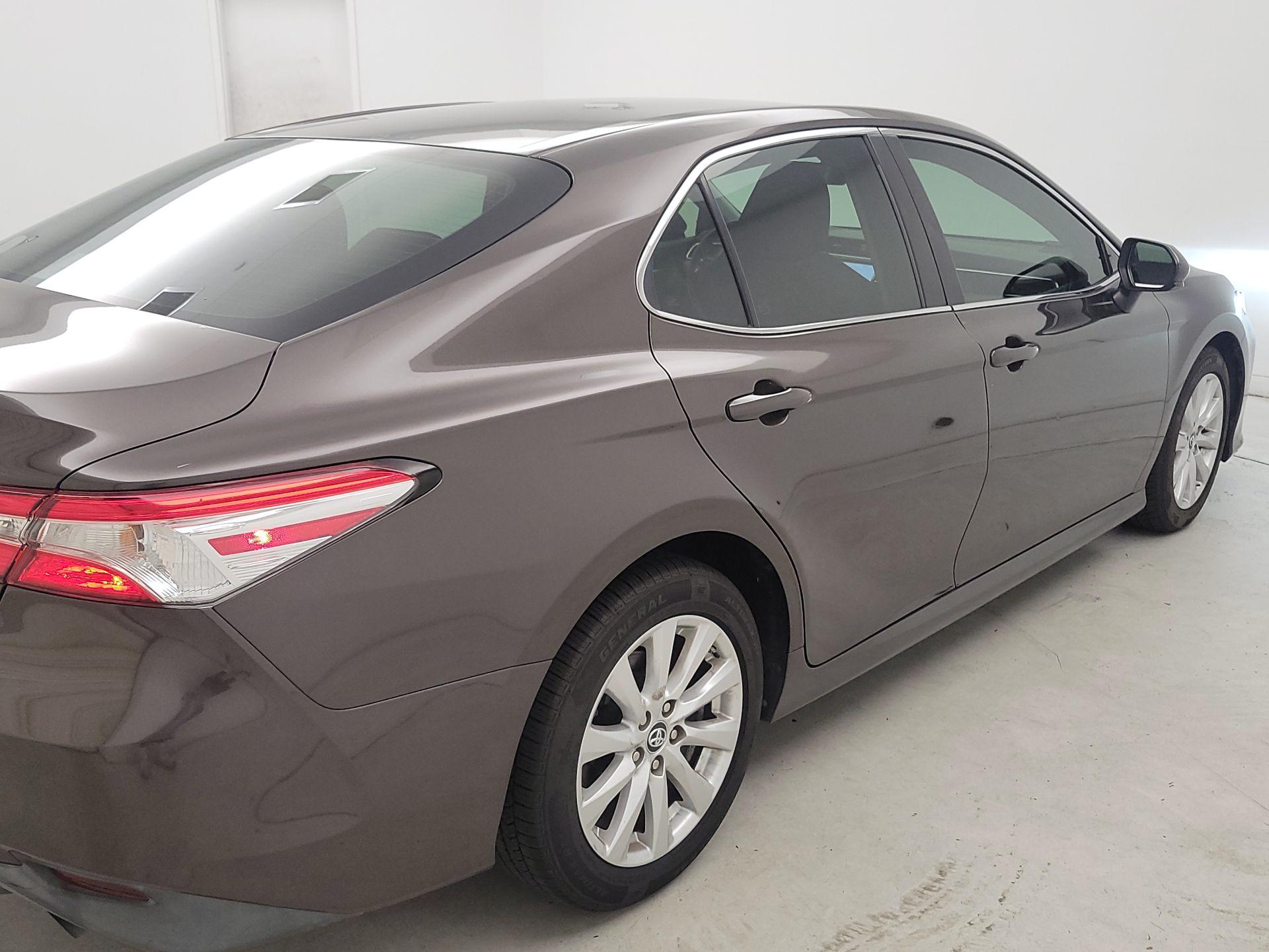 Thumbnail: 2018 Toyota Camry - 5