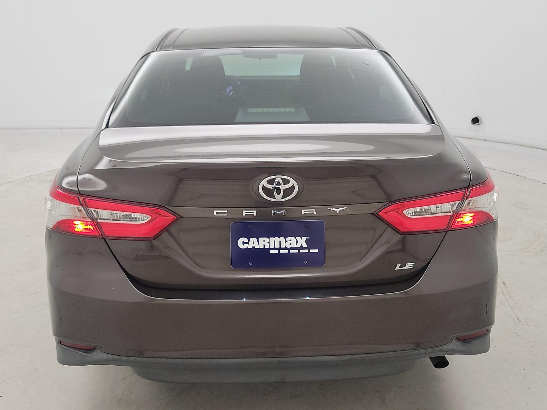 Thumbnail: 2018 Toyota Camry - 6