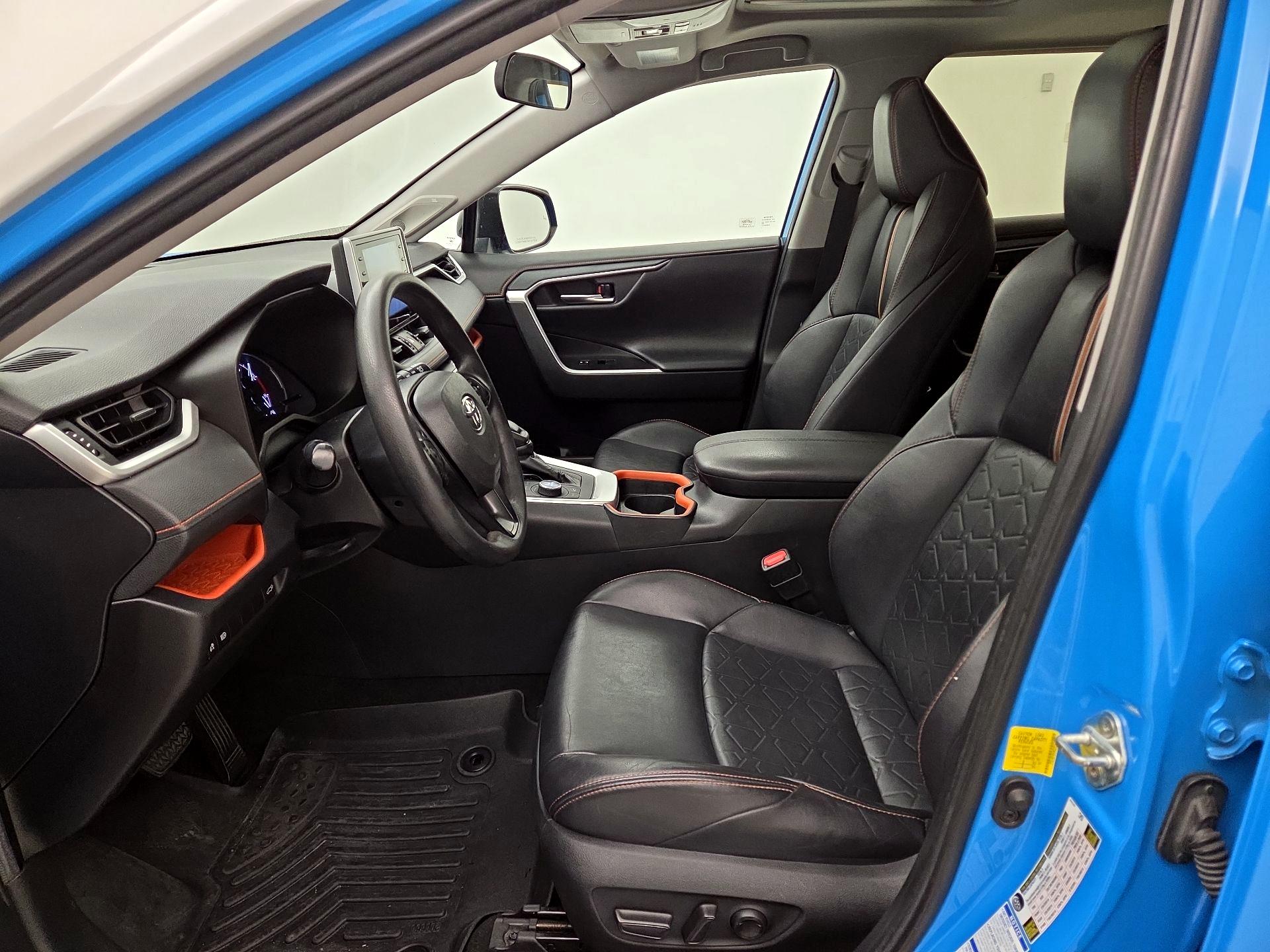 Thumbnail: 2019 Toyota RAV4 - 11