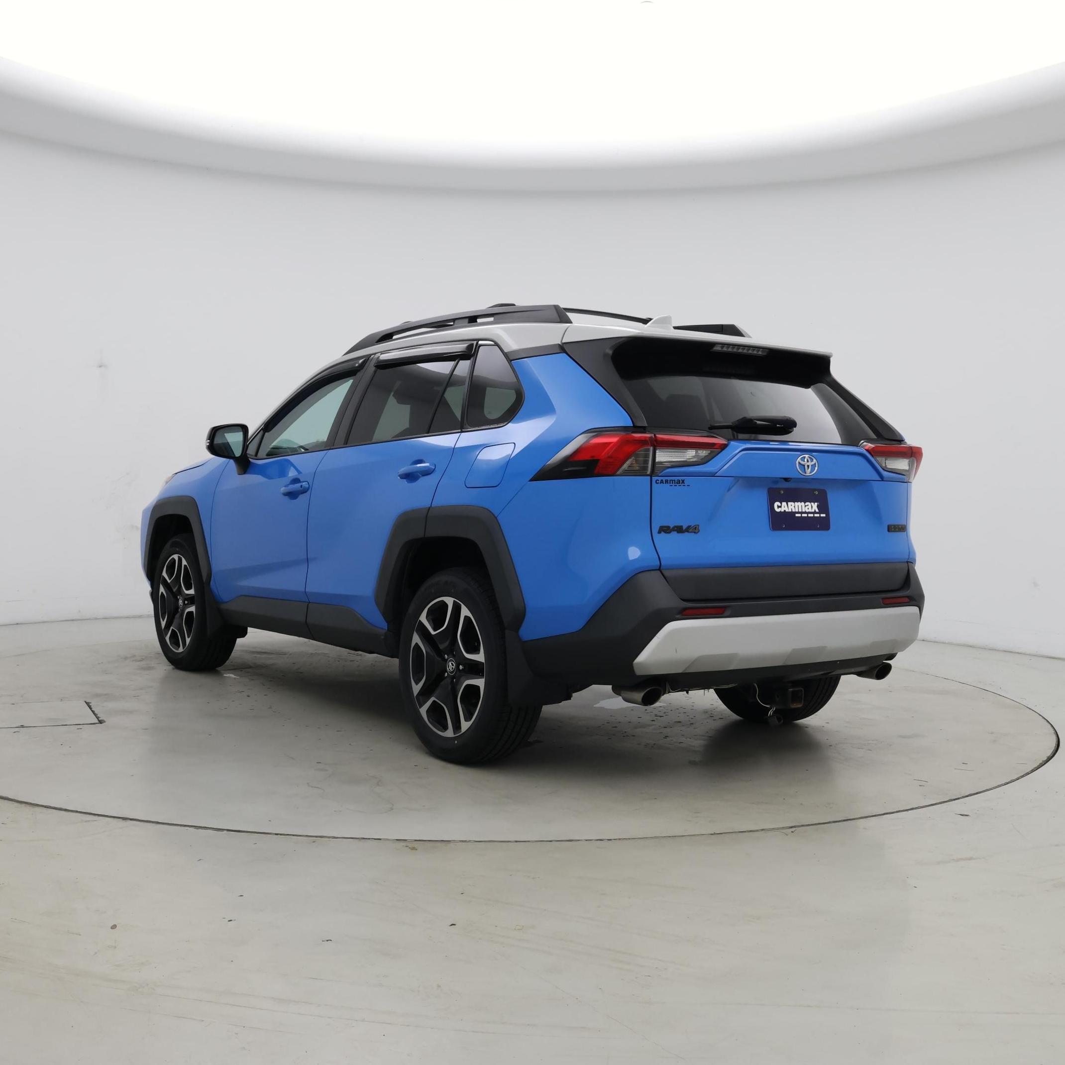 Thumbnail: 2019 Toyota RAV4 - 2