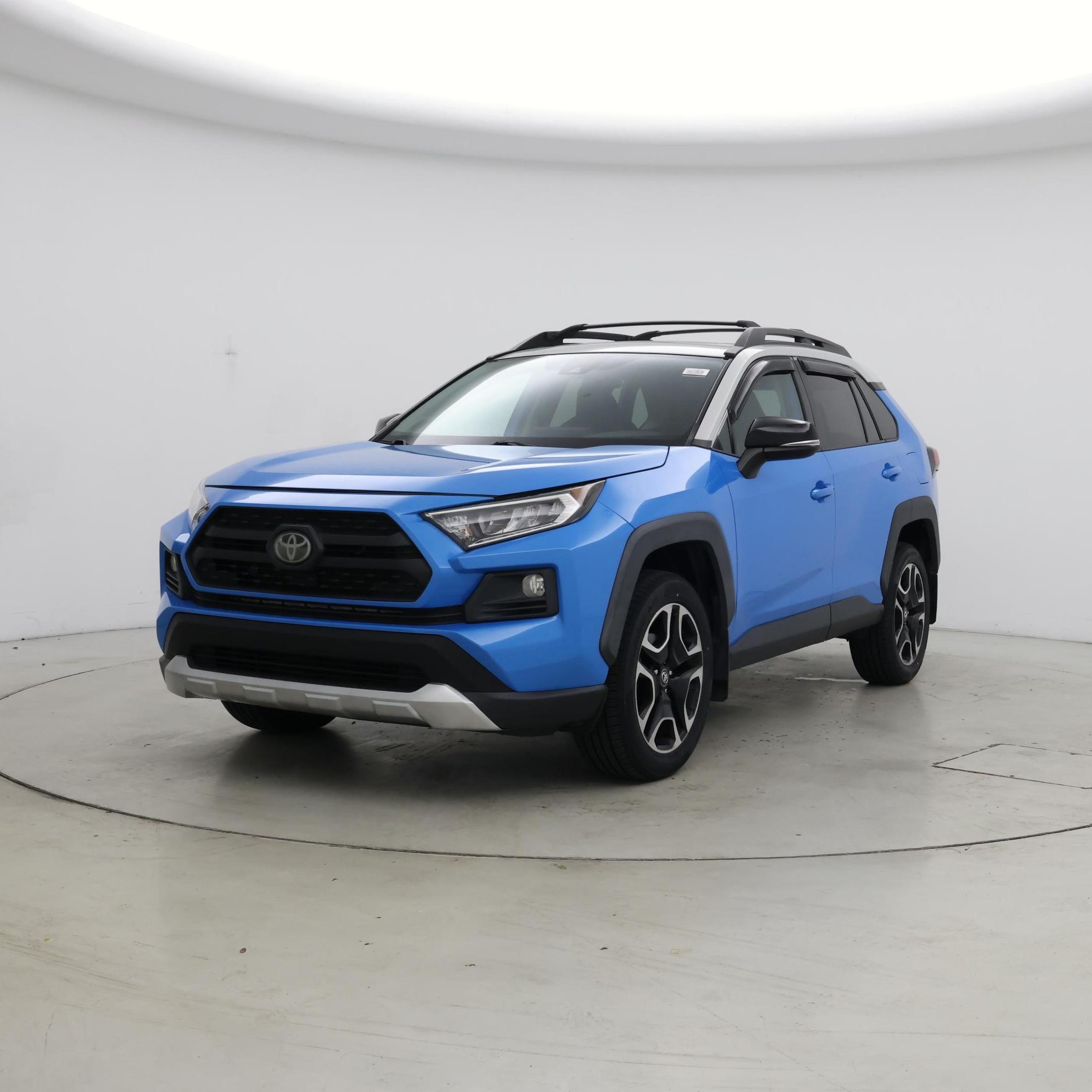 Thumbnail: 2019 Toyota RAV4 - 4