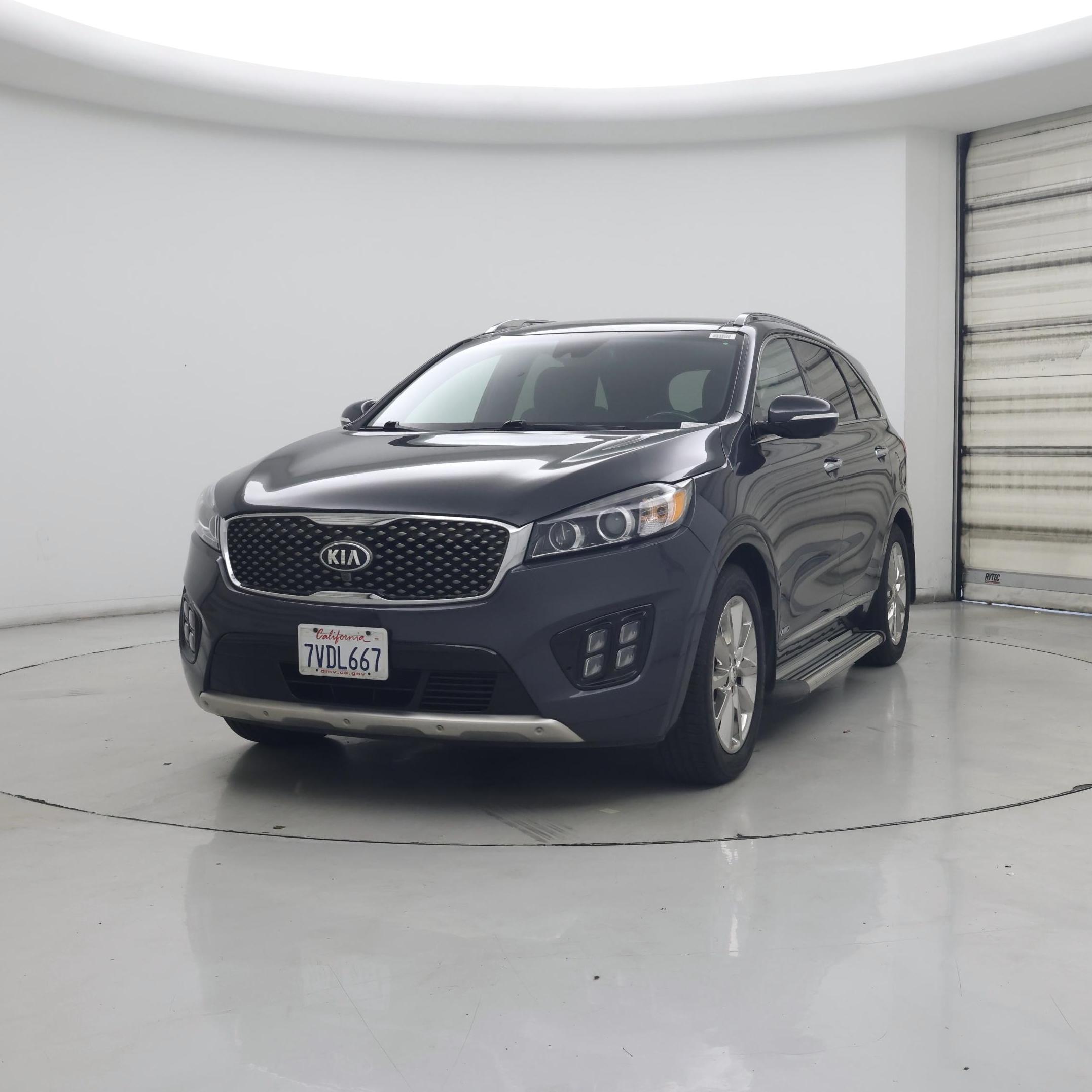Thumbnail: 2017 Kia Sorento - 4