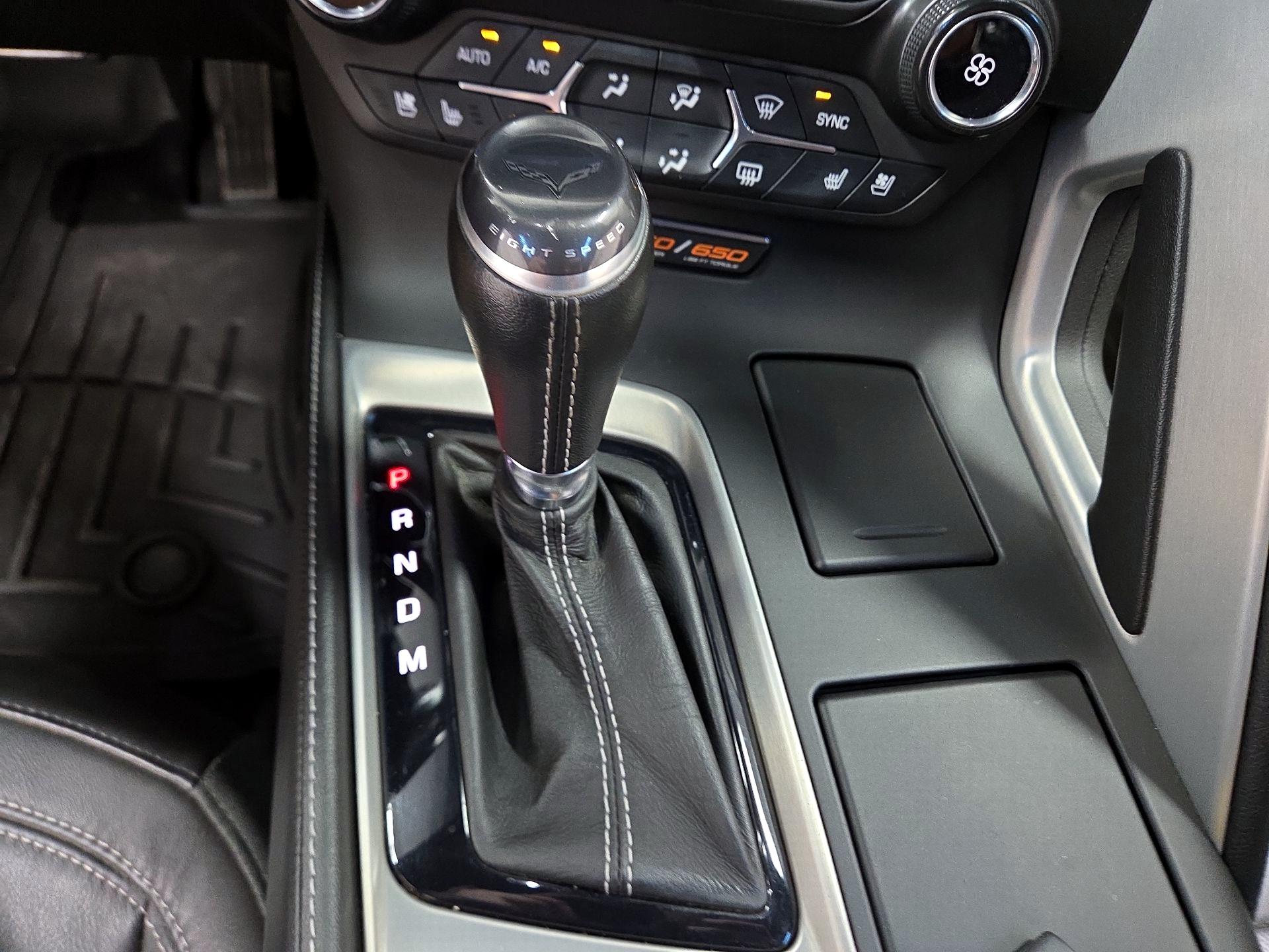 Thumbnail: 2015 Chevrolet Corvette - 15