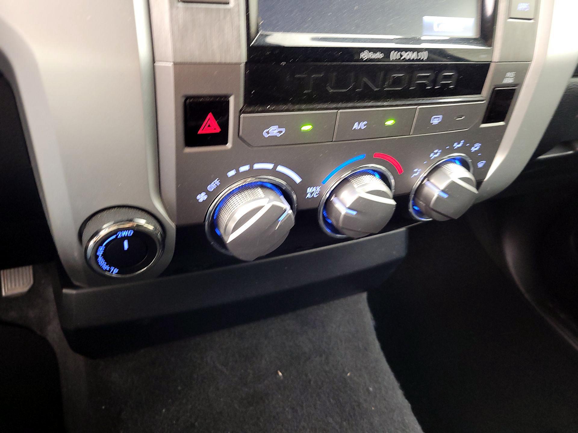 Thumbnail: 2019 Toyota Tundra - 14