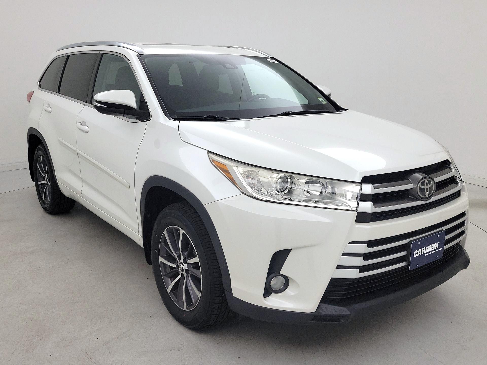Thumbnail: 2017 Toyota Highlander - 1