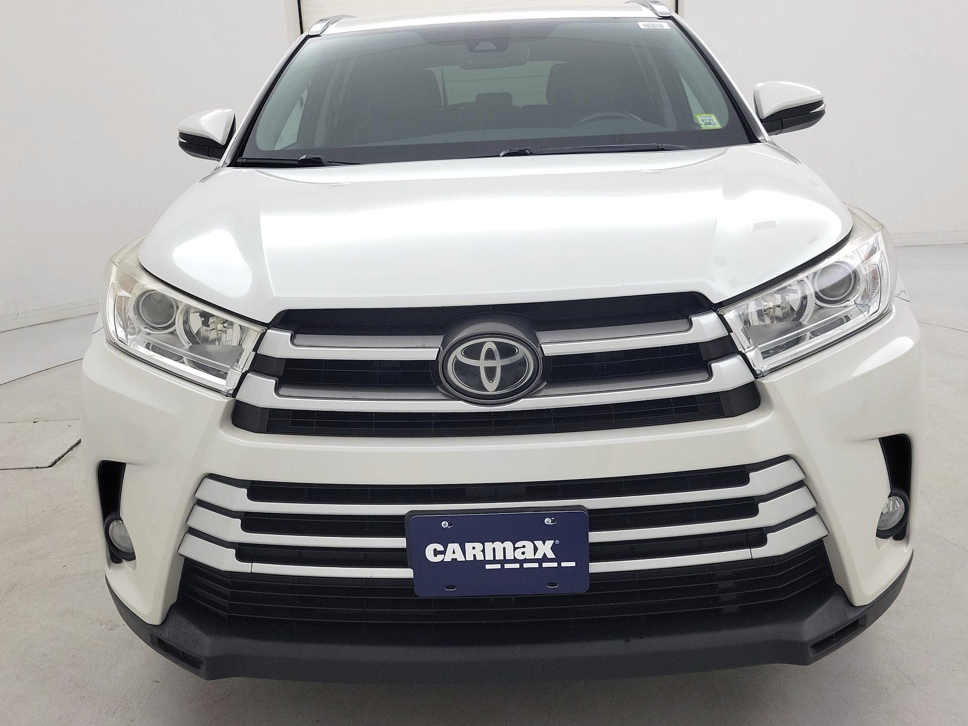 Thumbnail: 2017 Toyota Highlander - 2