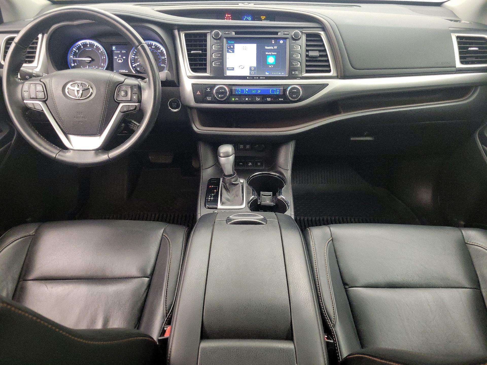 Thumbnail: 2017 Toyota Highlander - 8