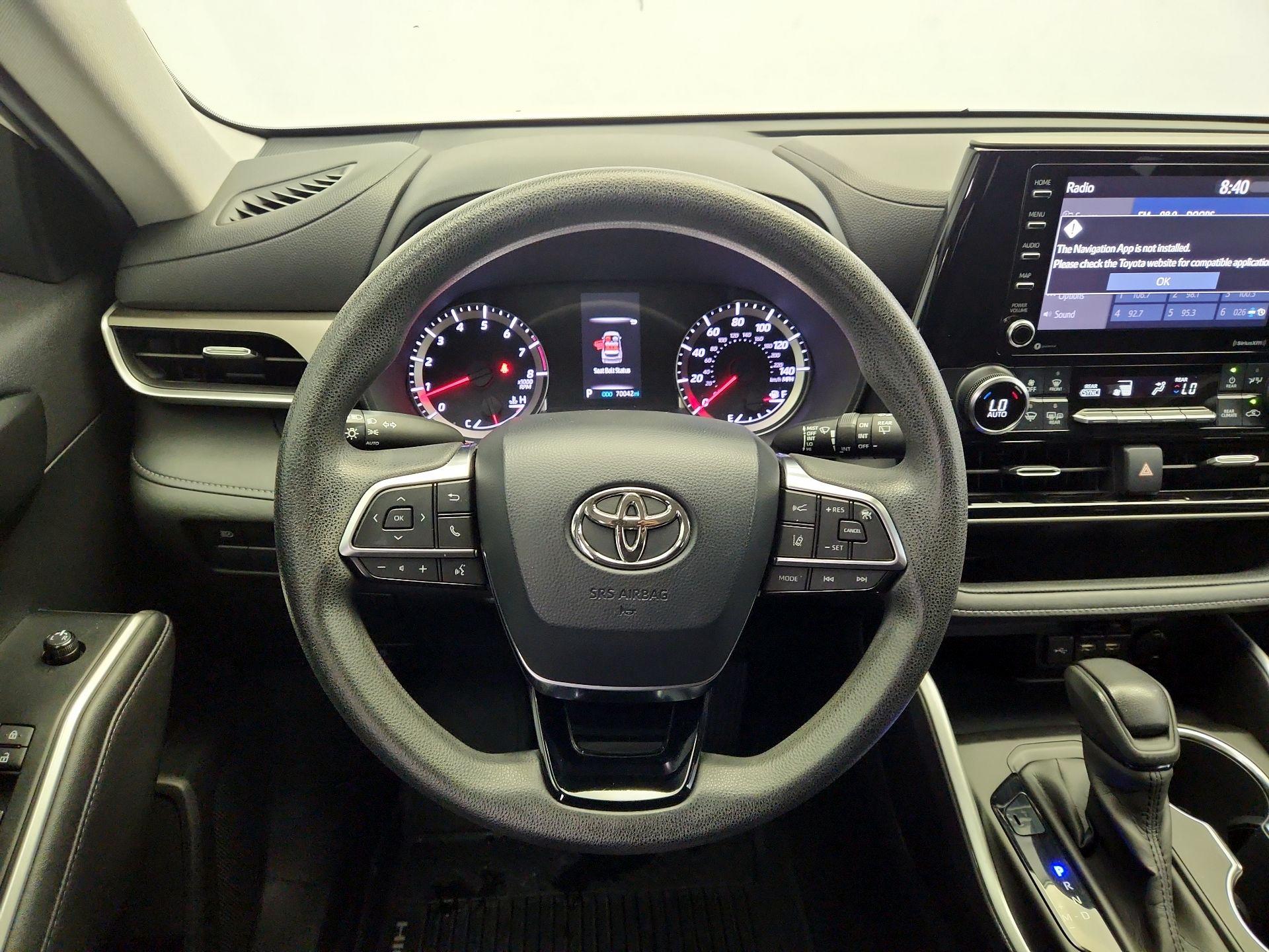 Thumbnail: 2020 Toyota Highlander - 10