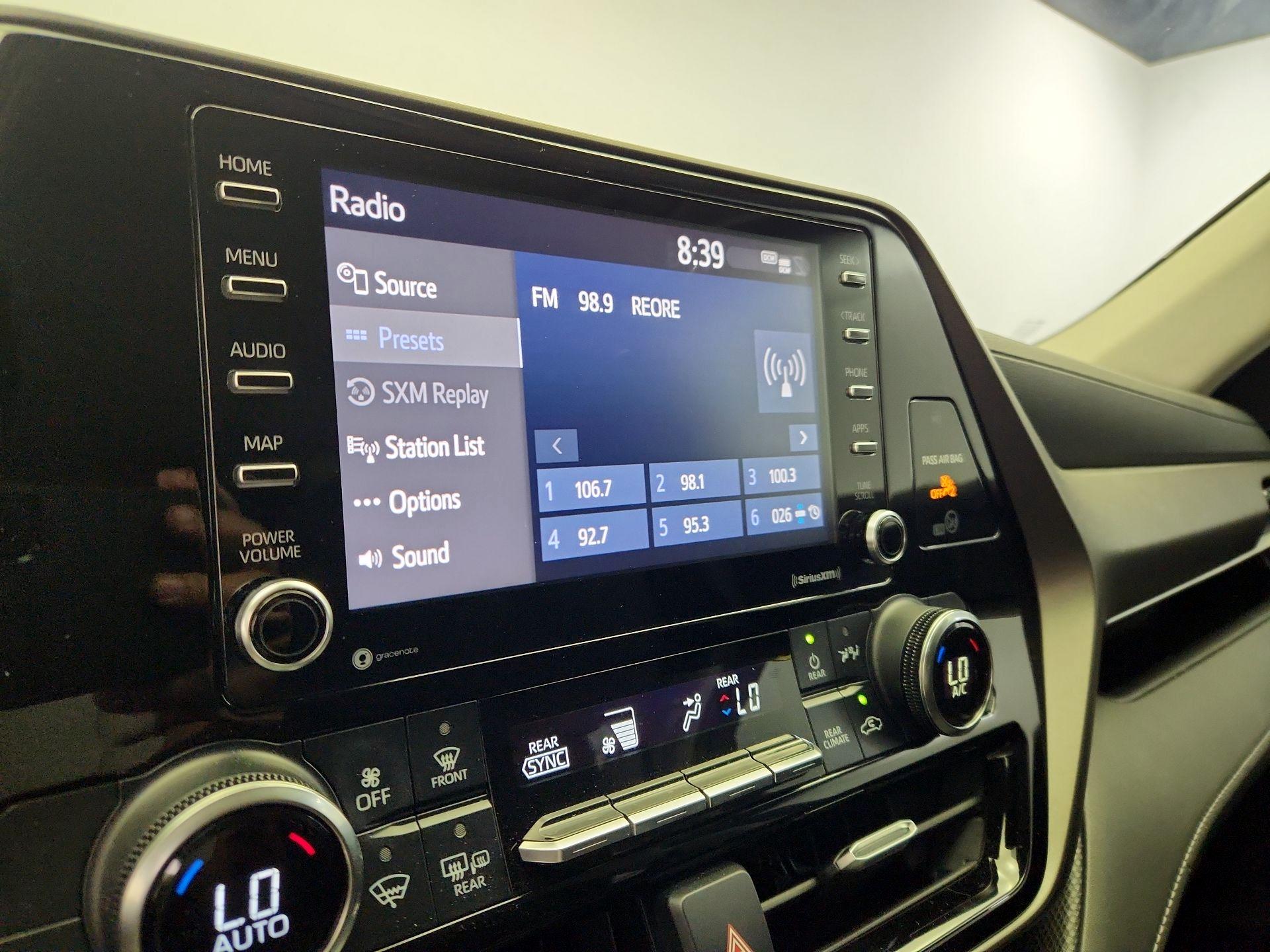 Thumbnail: 2020 Toyota Highlander - 15