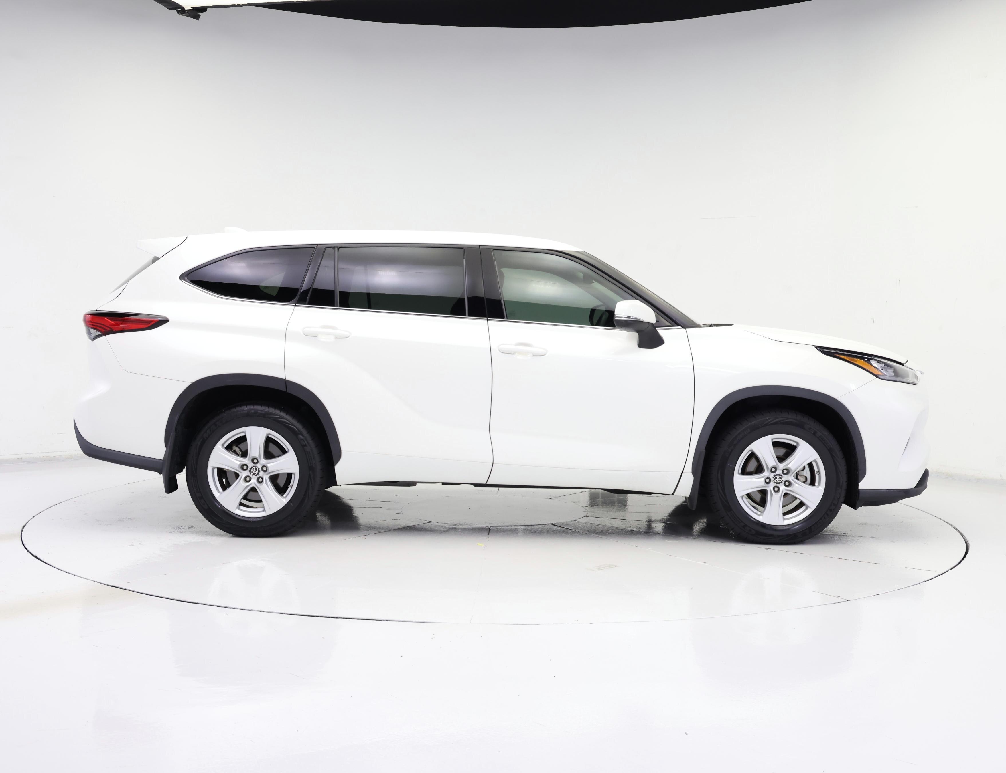 Thumbnail: 2020 Toyota Highlander - 7