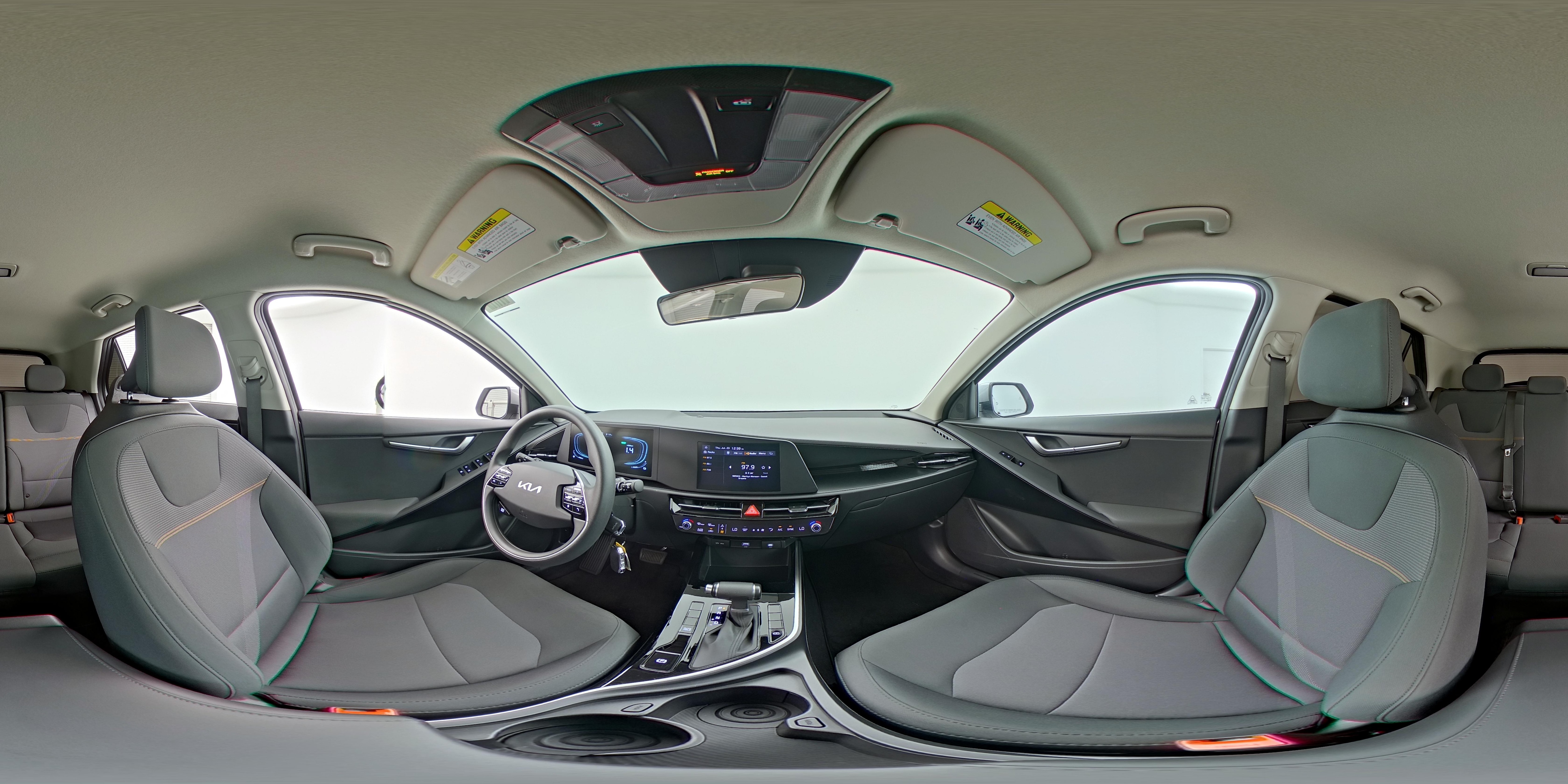 2025 Kia Niro LX - Photo 24