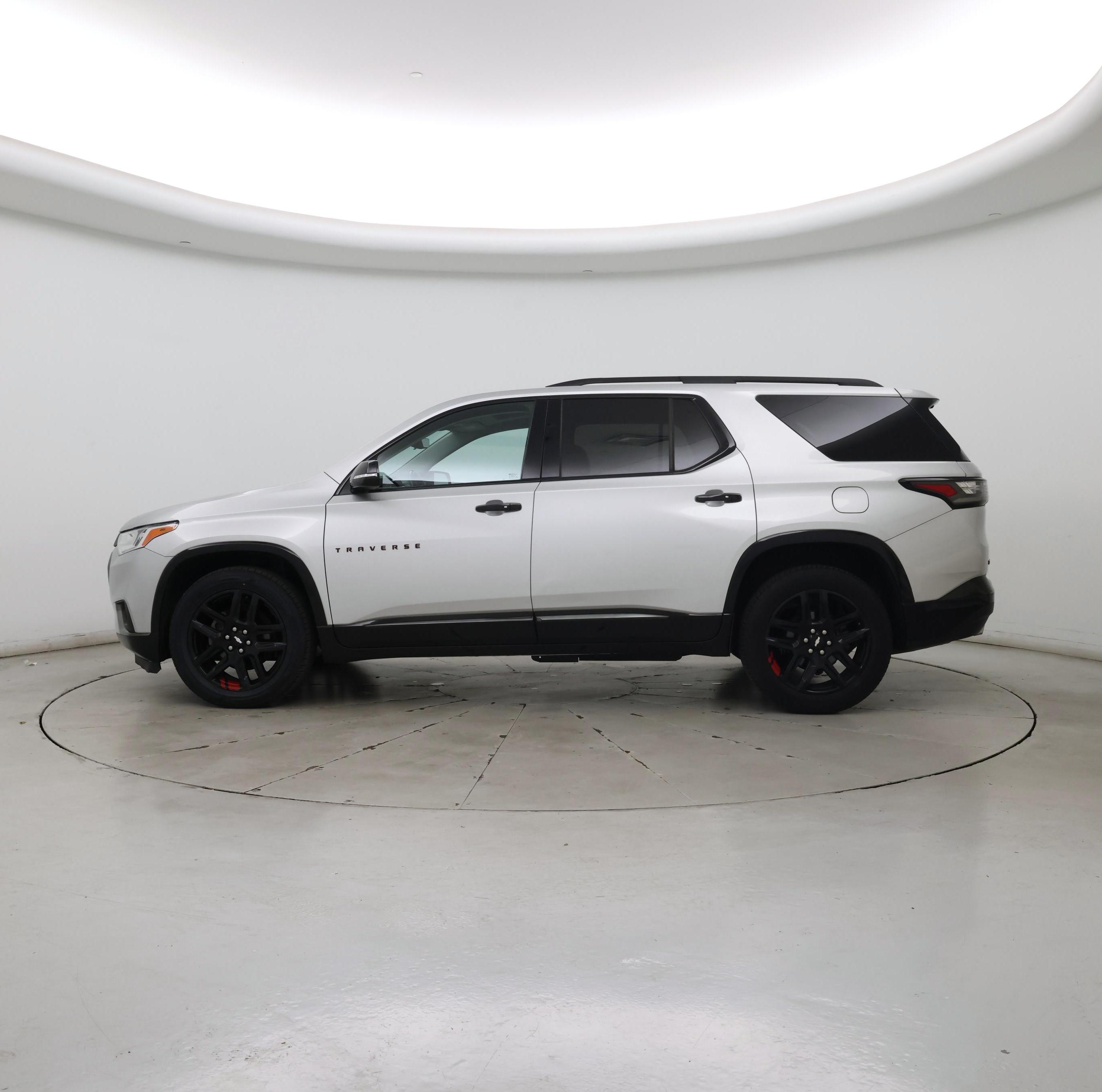 Thumbnail: 2019 Chevrolet Traverse - 3