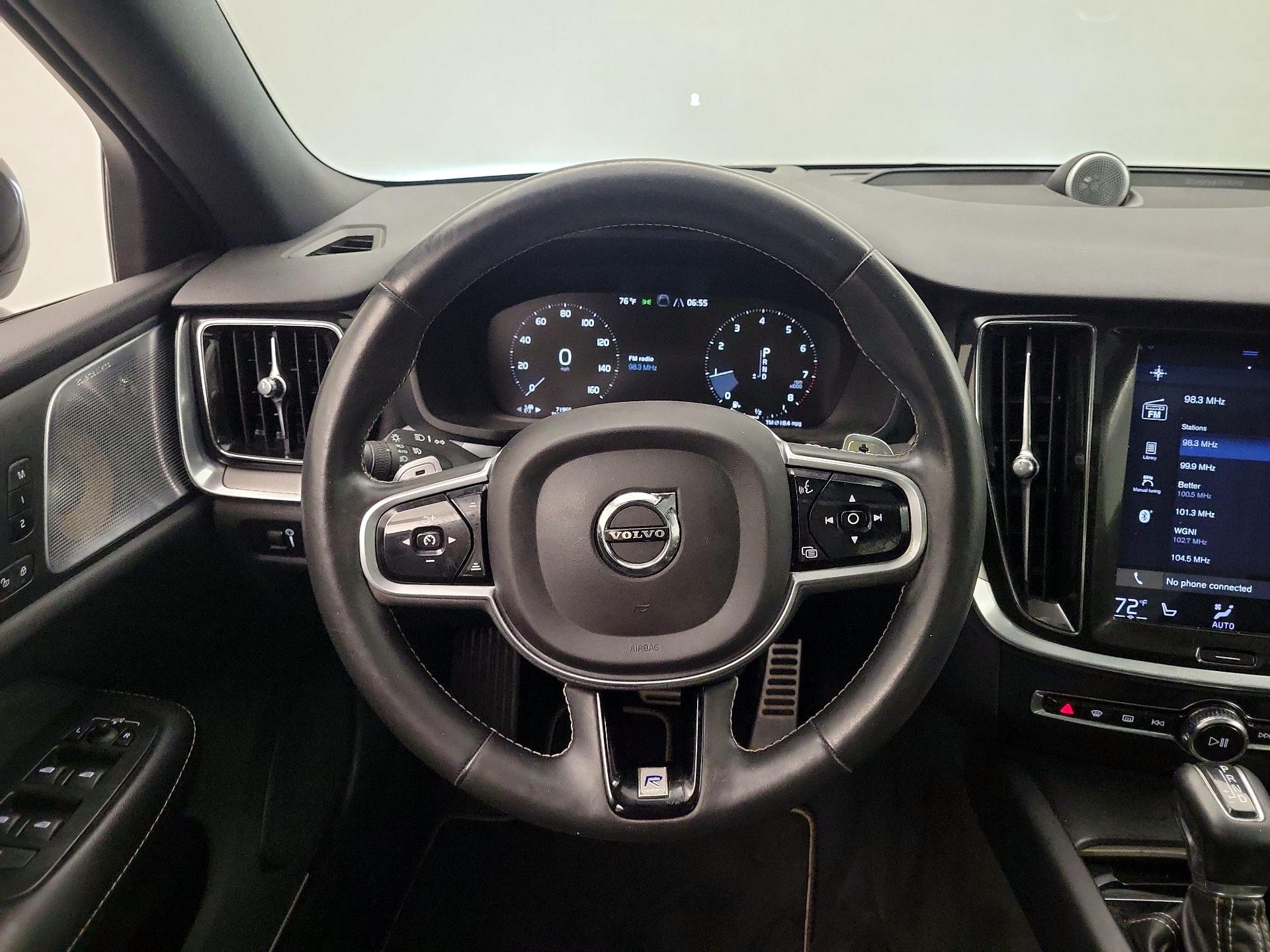 Thumbnail: 2019 Volvo S60 - 10