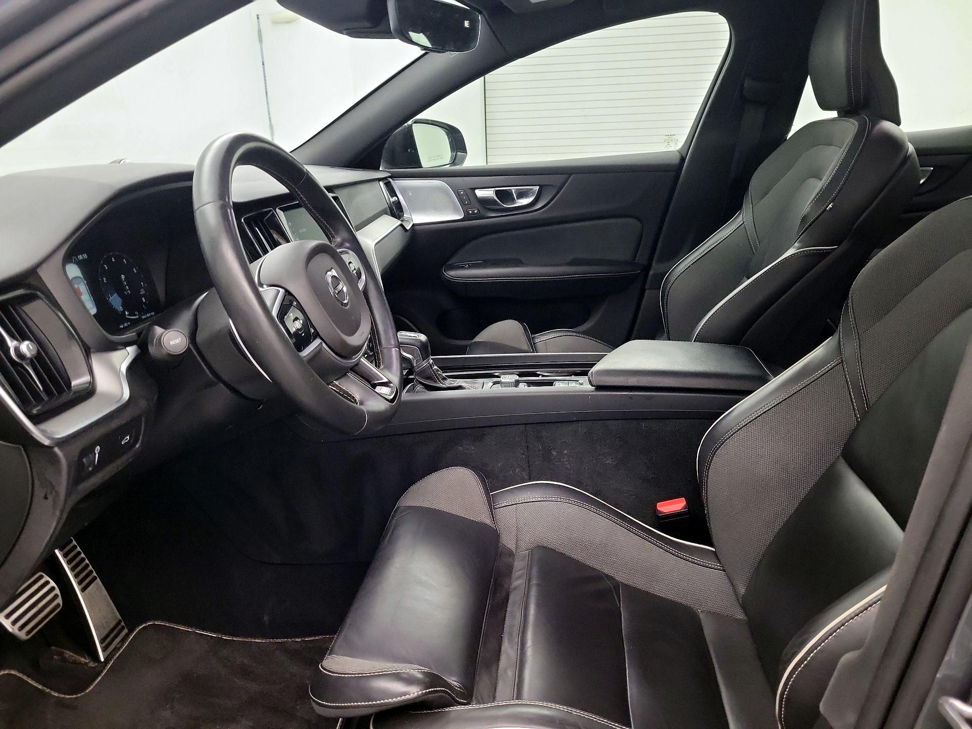 Thumbnail: 2019 Volvo S60 - 11
