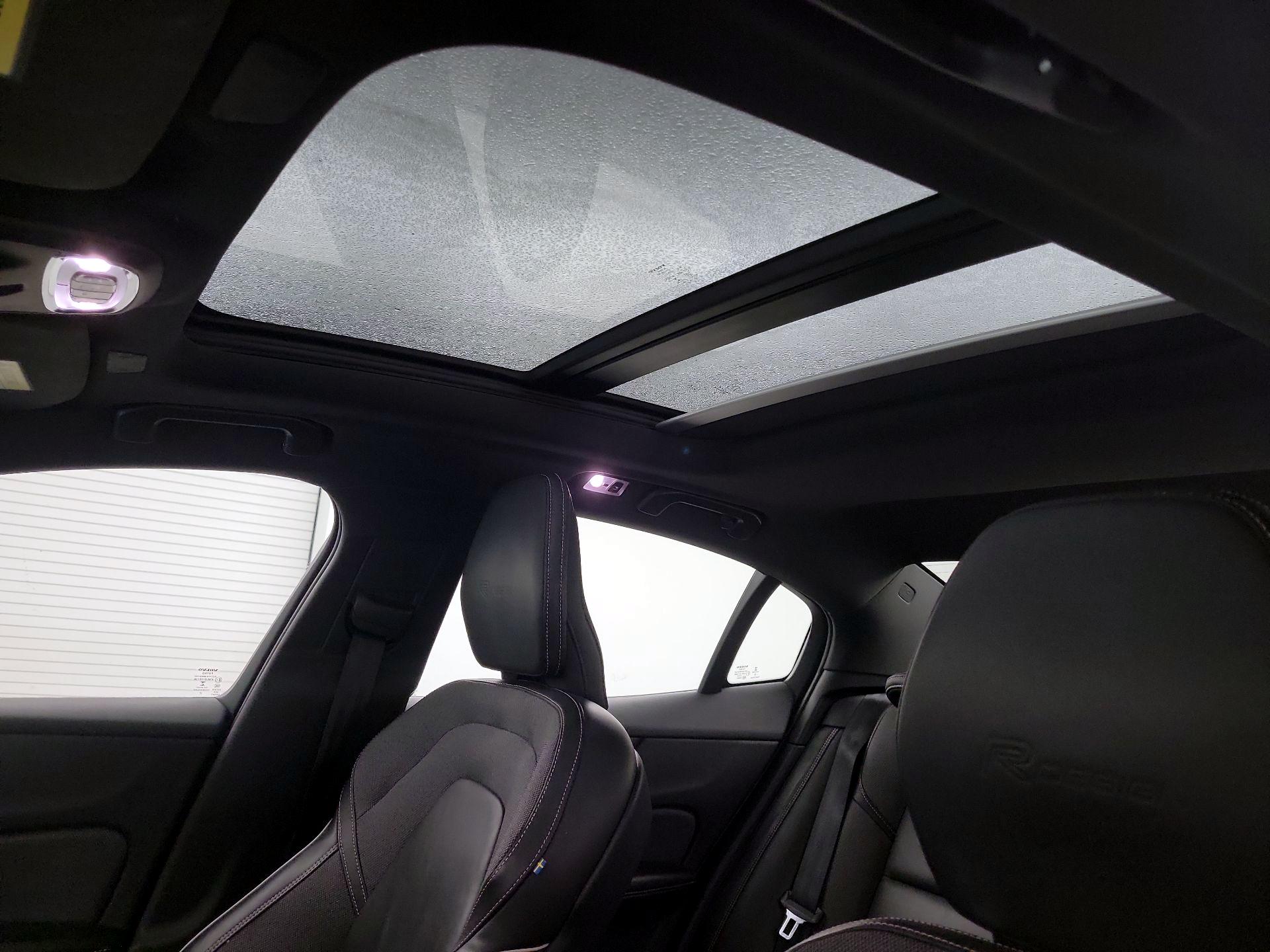 Thumbnail: 2019 Volvo S60 - 19