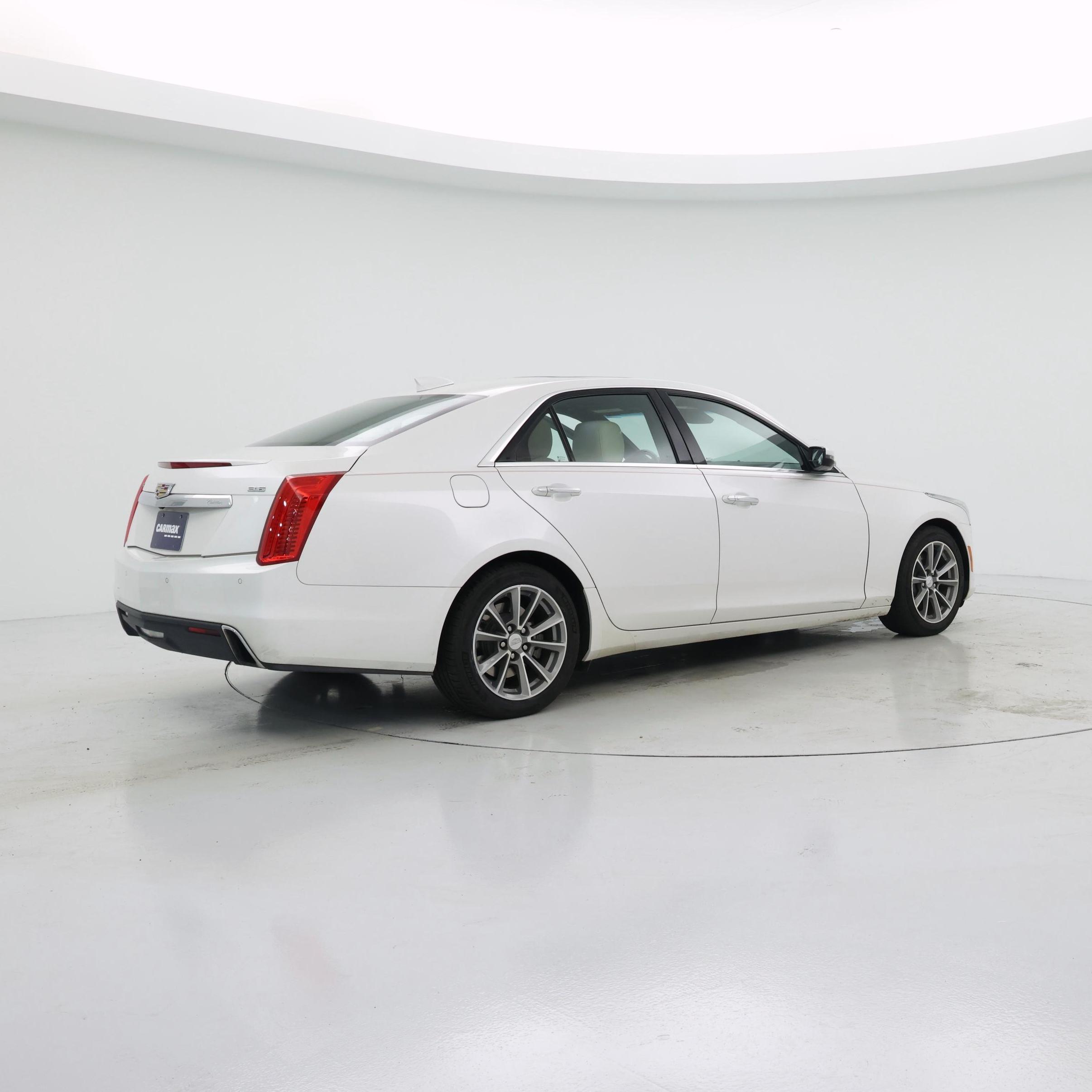 Thumbnail: 2019 Cadillac CTS - 2