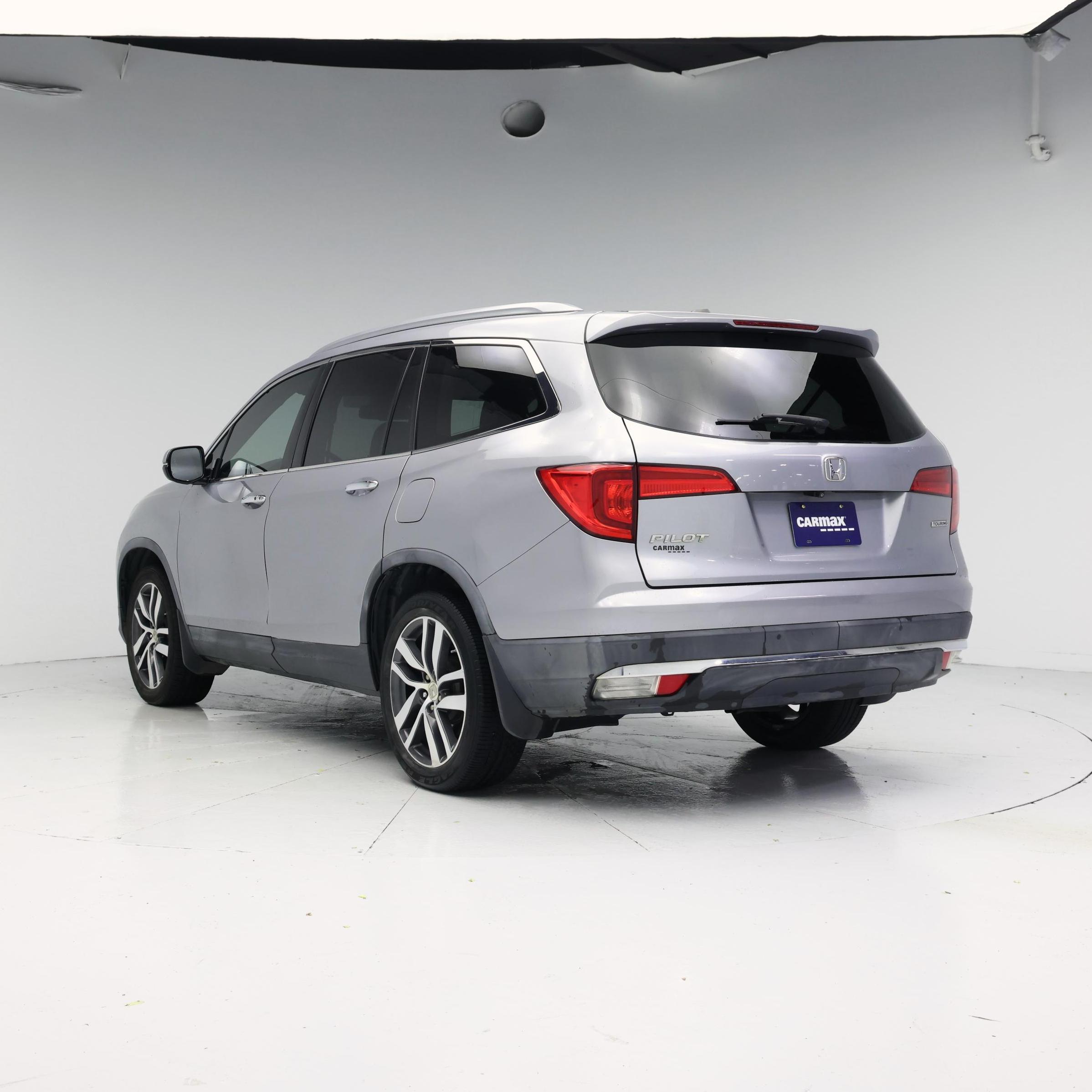 Thumbnail: 2017 Honda Pilot - 2