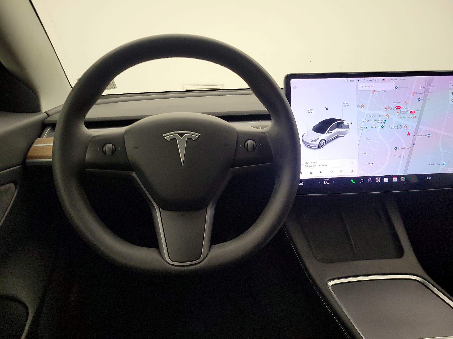 Thumbnail: 2021 Tesla Model 3 - 10