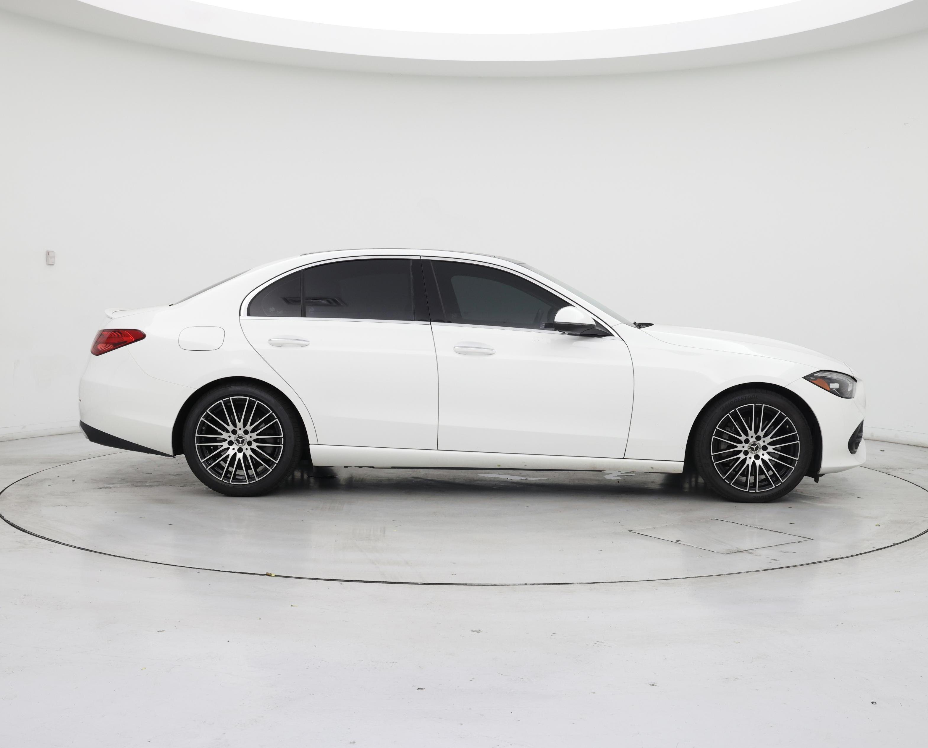 Thumbnail: 2022 Mercedes-Benz C-Class - 7