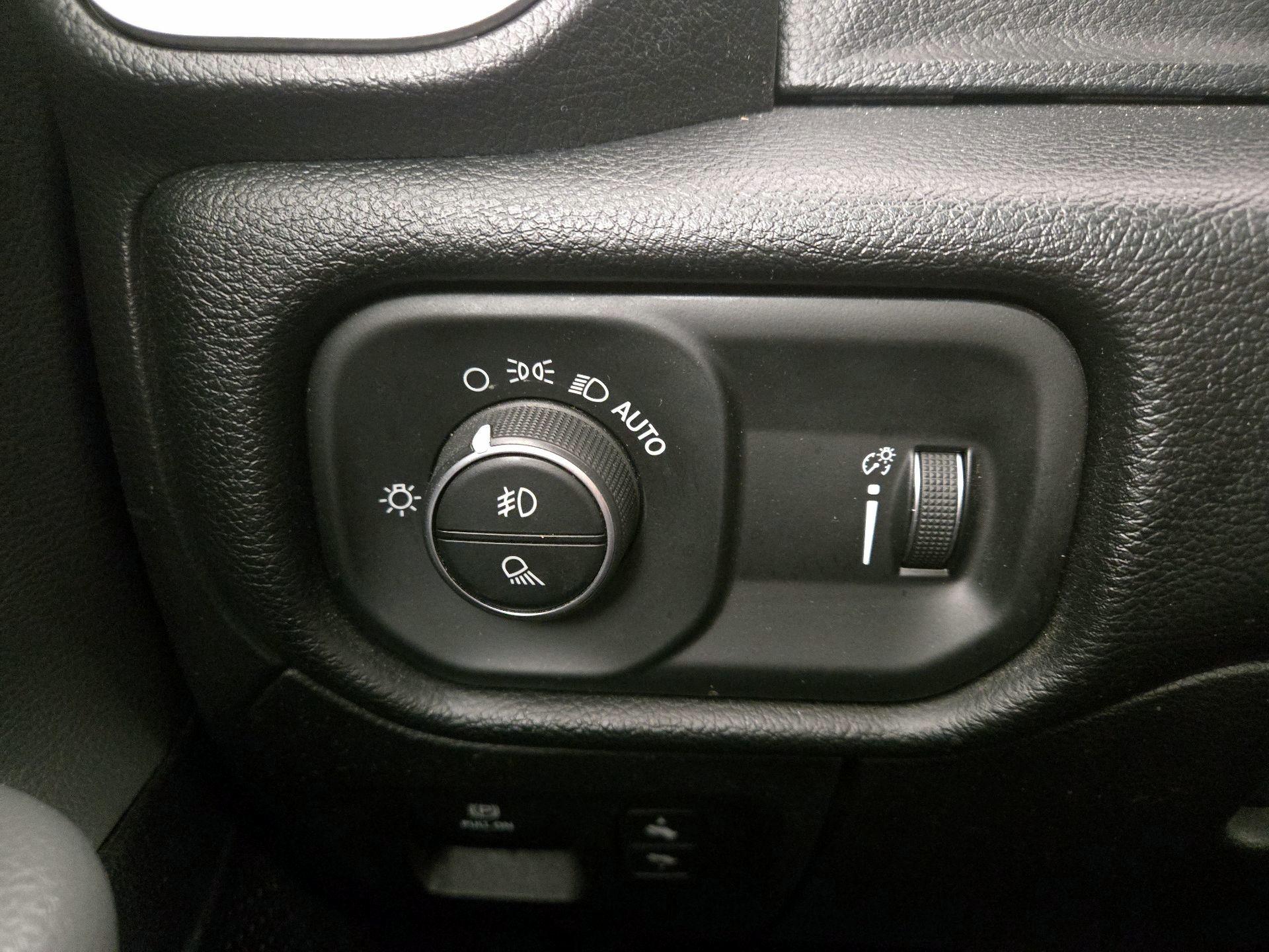 Thumbnail: 2020 RAM 1500 - 13