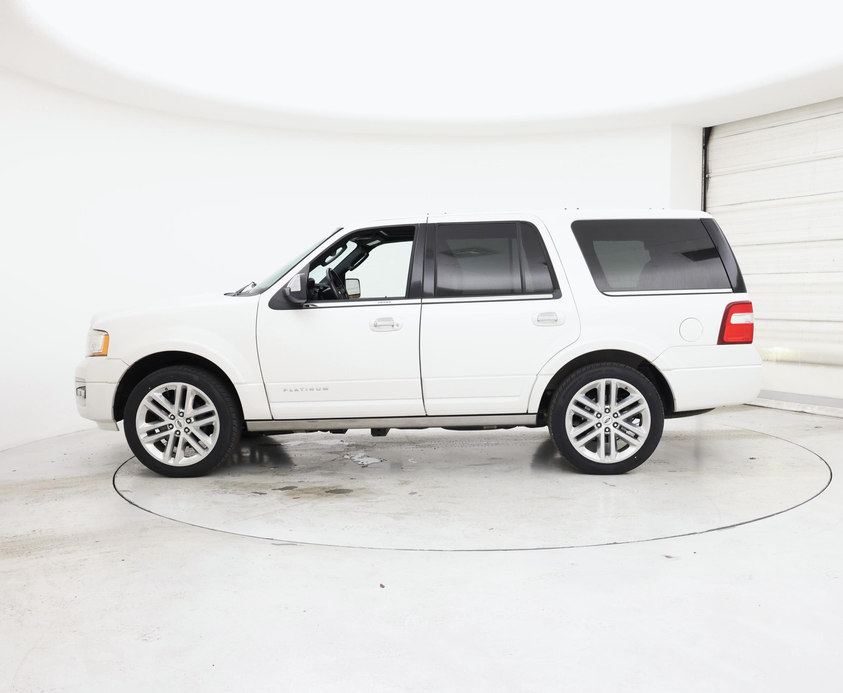 Thumbnail: 2017 Ford Expedition - 3