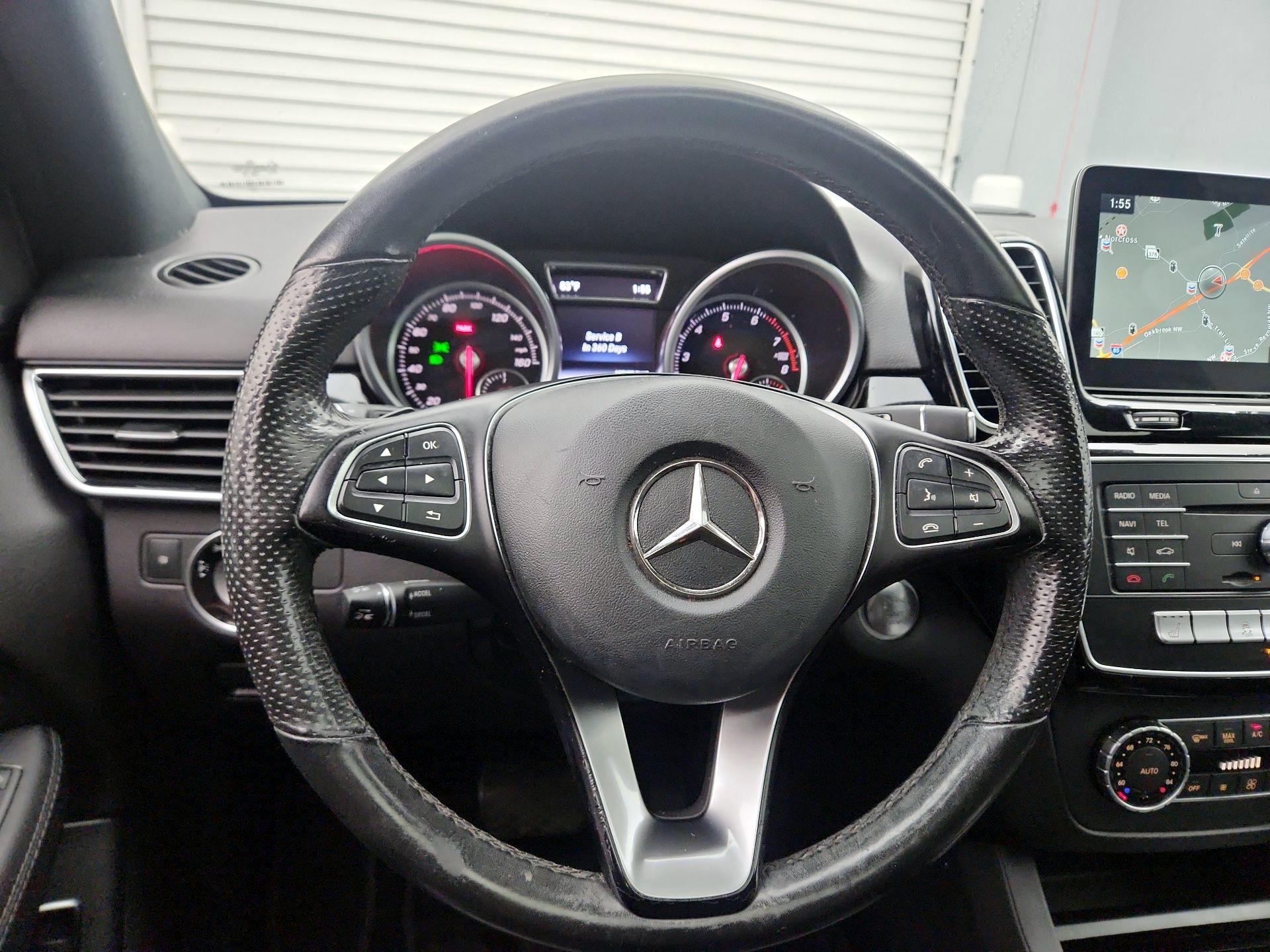 Thumbnail: 2017 Mercedes-Benz GLE - 10