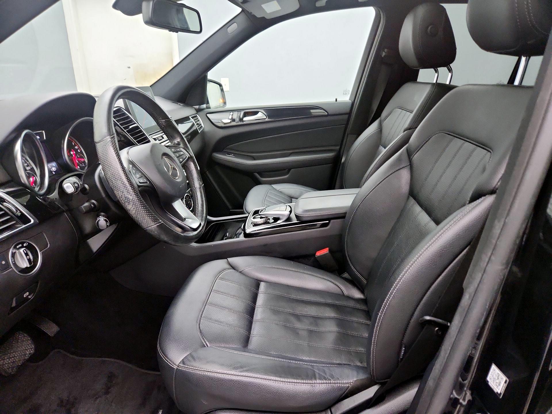 Thumbnail: 2017 Mercedes-Benz GLE - 11