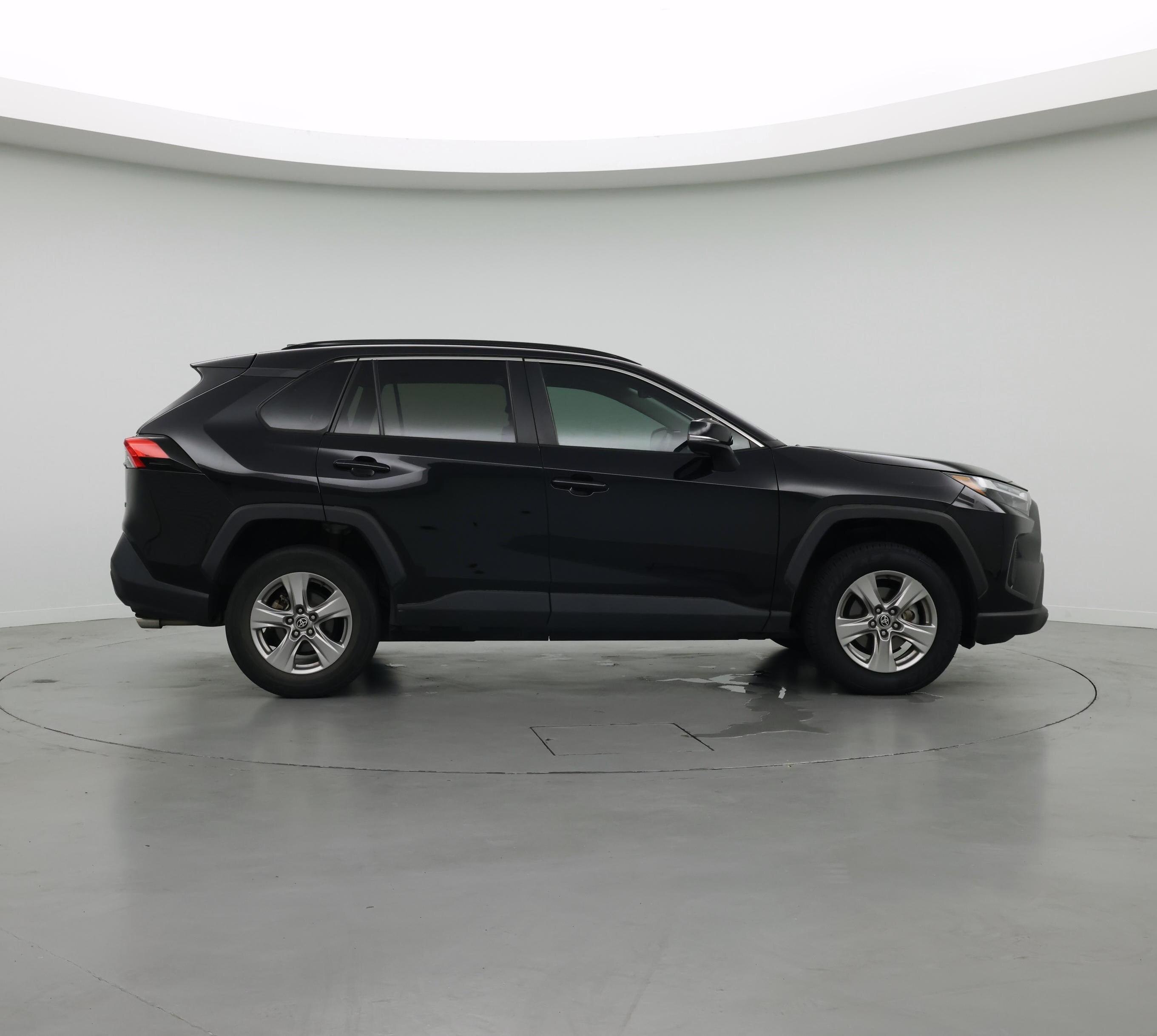 Thumbnail: 2022 Toyota RAV4 - 7
