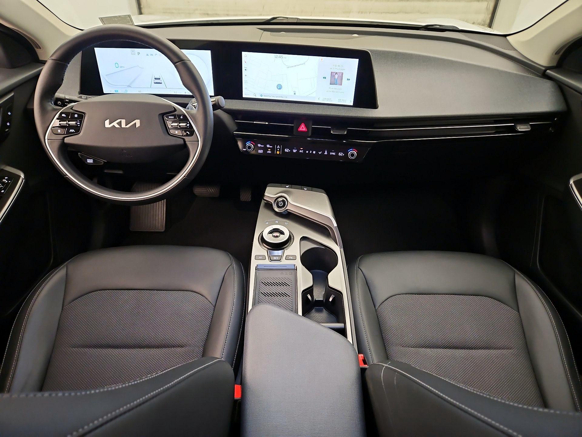 Thumbnail: 2022 Kia EV6 - 9