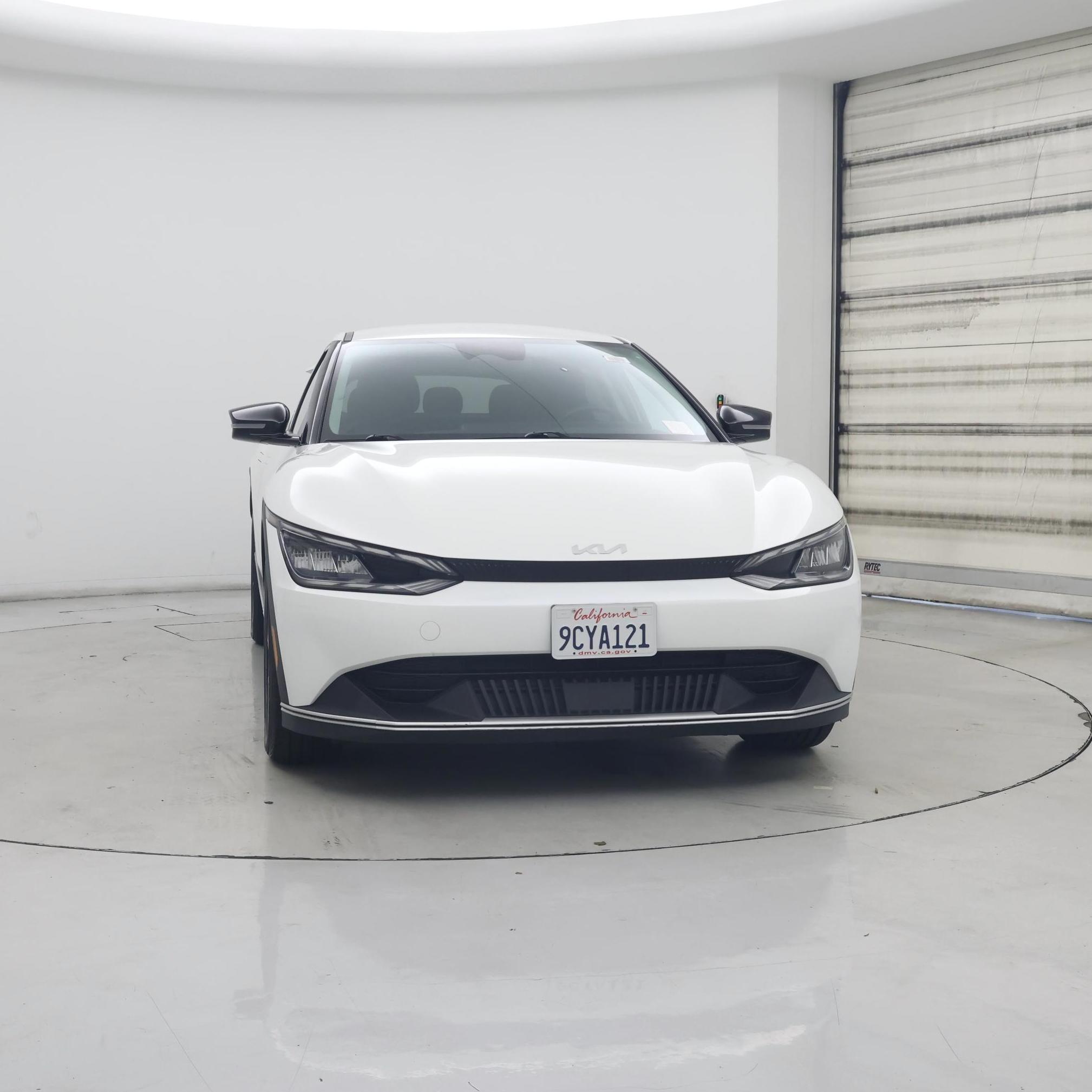 Thumbnail: 2022 Kia EV6 - 5