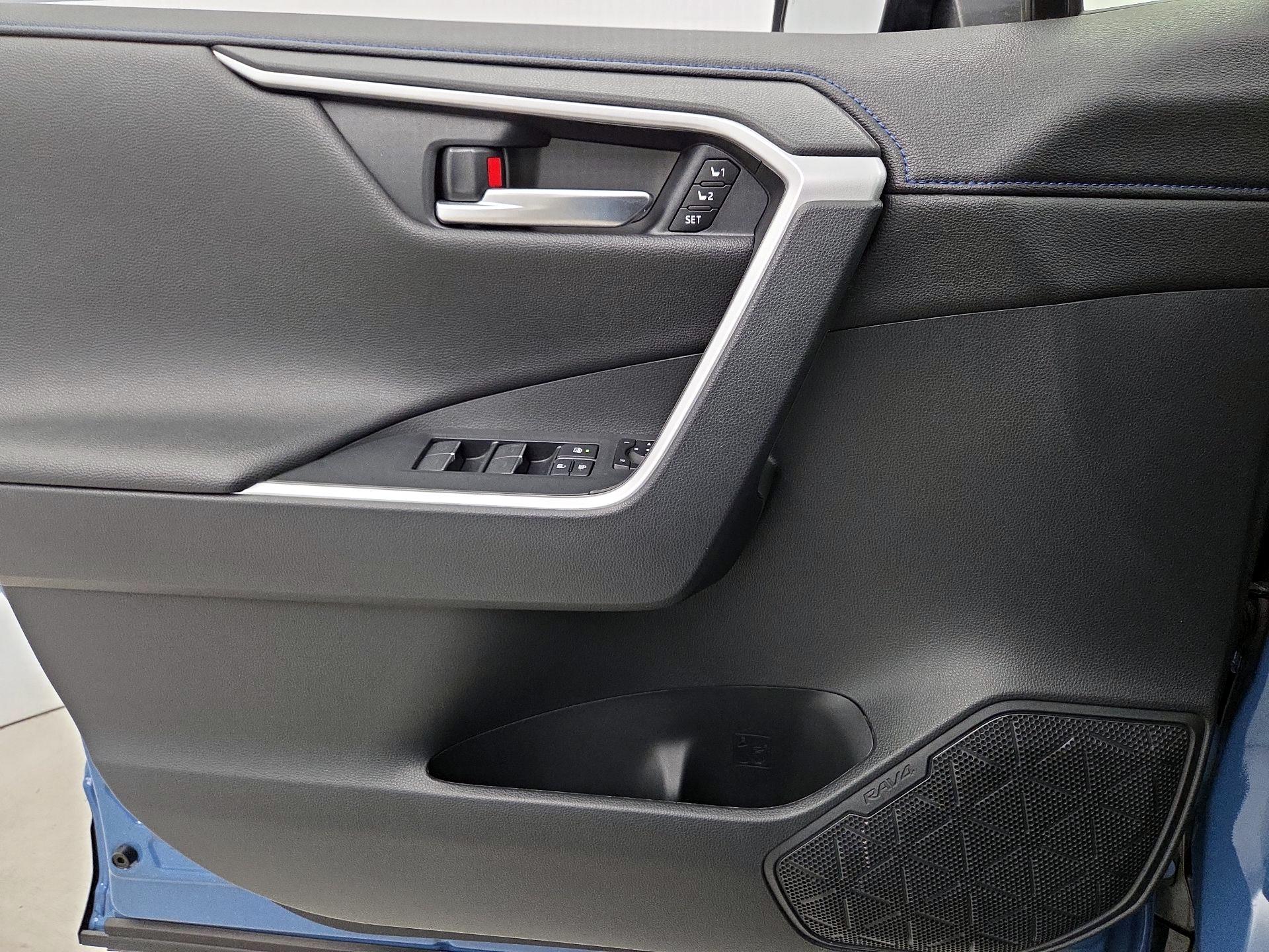 Thumbnail: 2024 Toyota RAV4 - 12