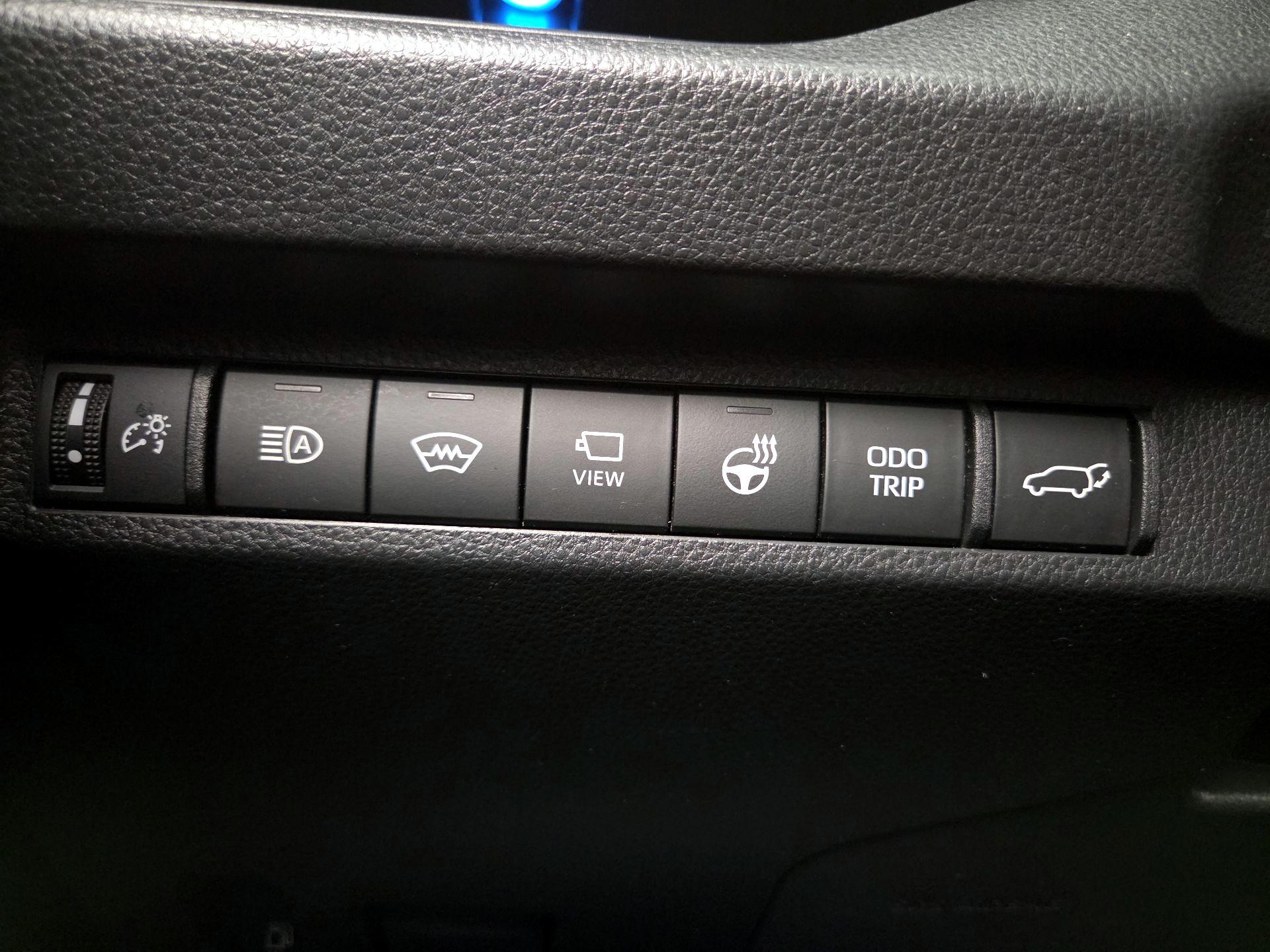 Thumbnail: 2024 Toyota RAV4 - 13