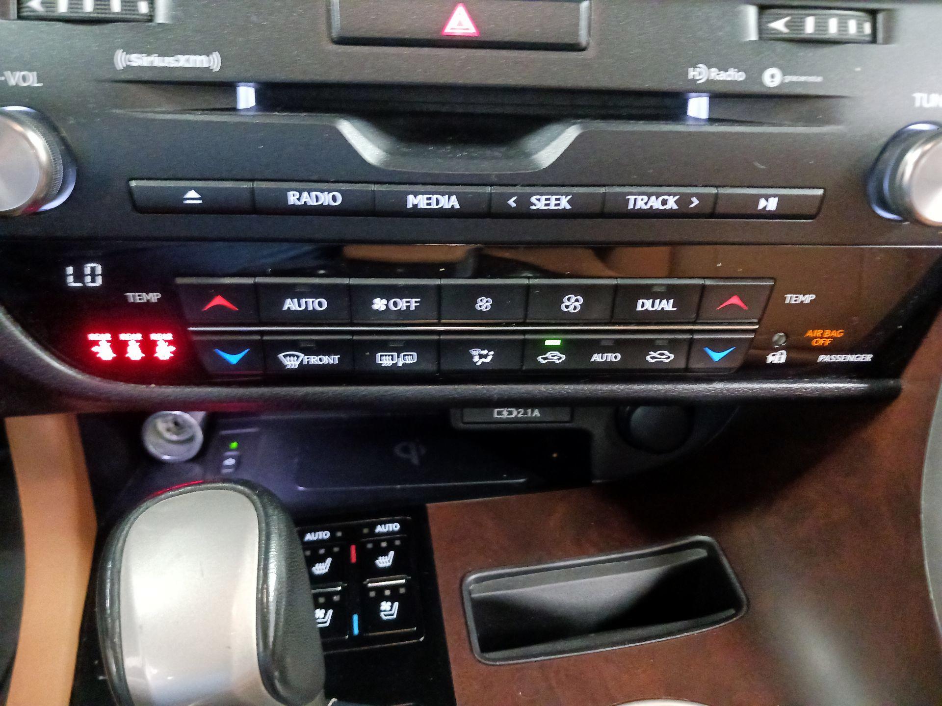 Thumbnail: 2021 Lexus RX - 14