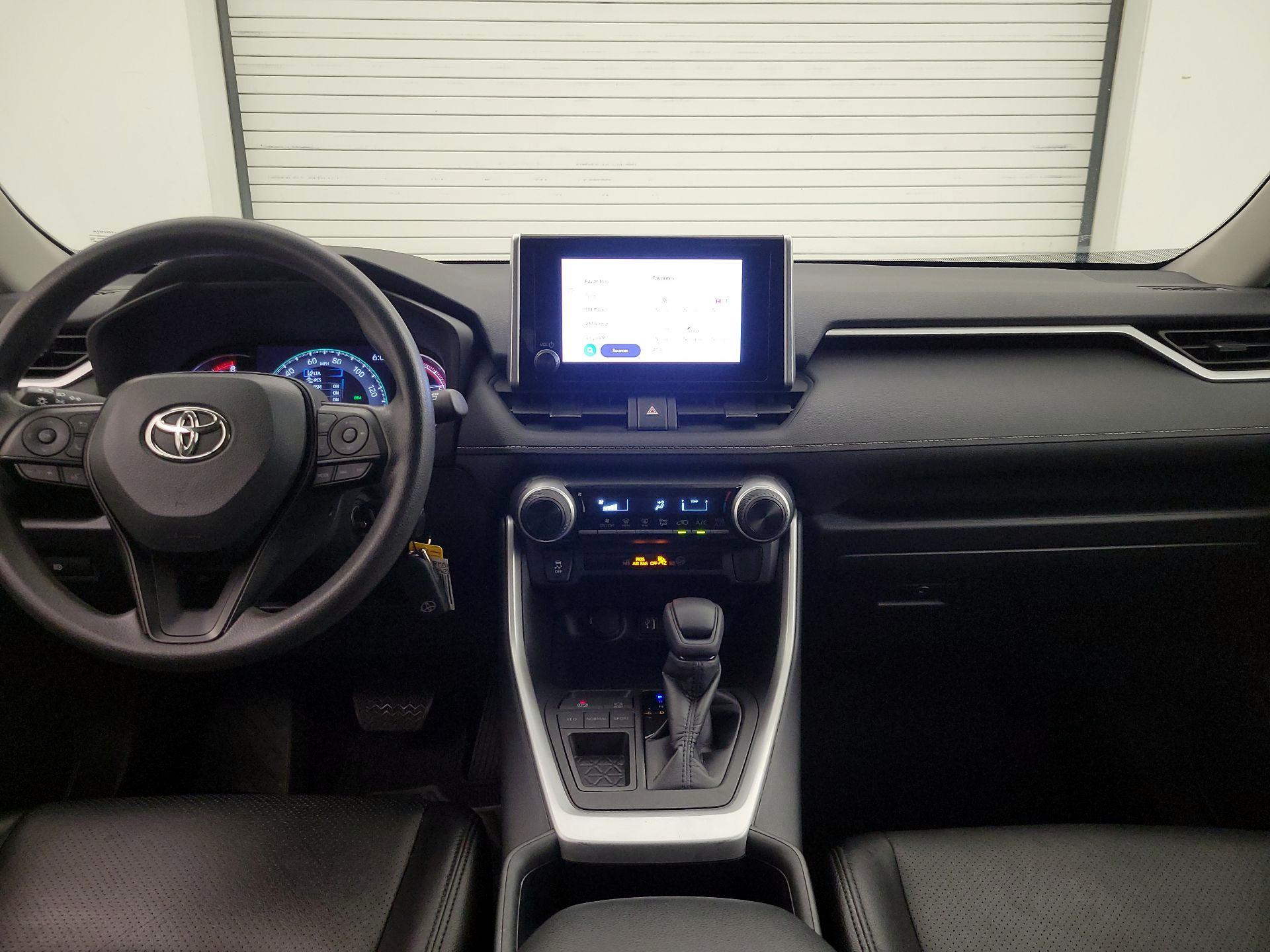 Thumbnail: 2023 Toyota RAV4 - 9