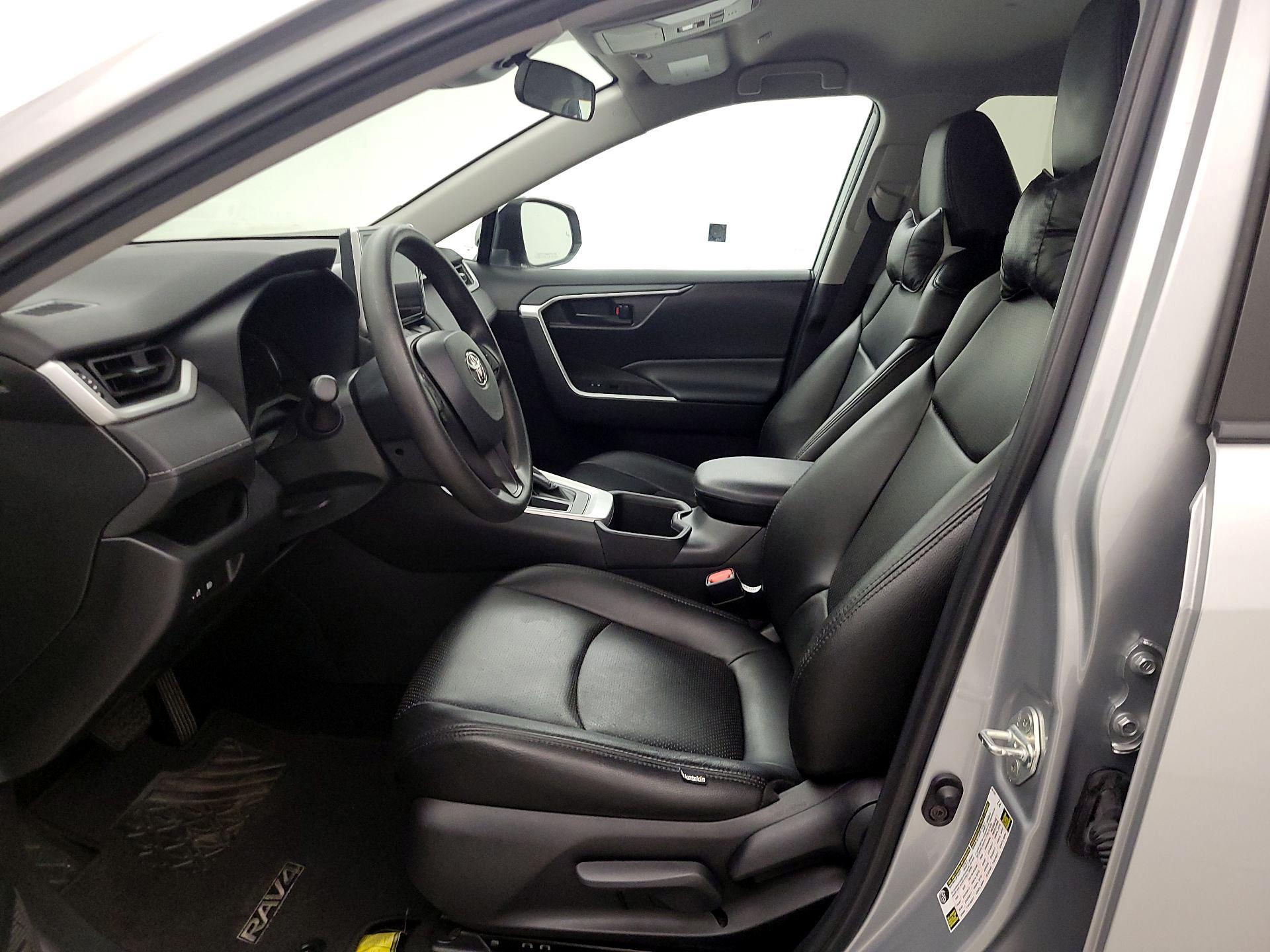 Thumbnail: 2023 Toyota RAV4 - 11