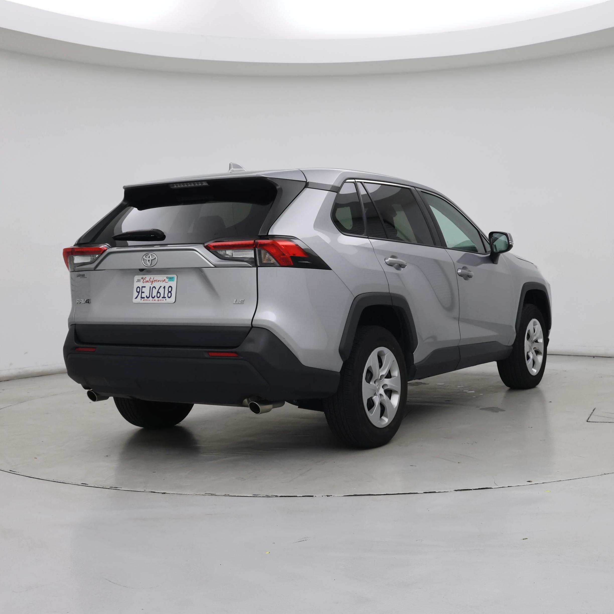 Thumbnail: 2023 Toyota RAV4 - 8