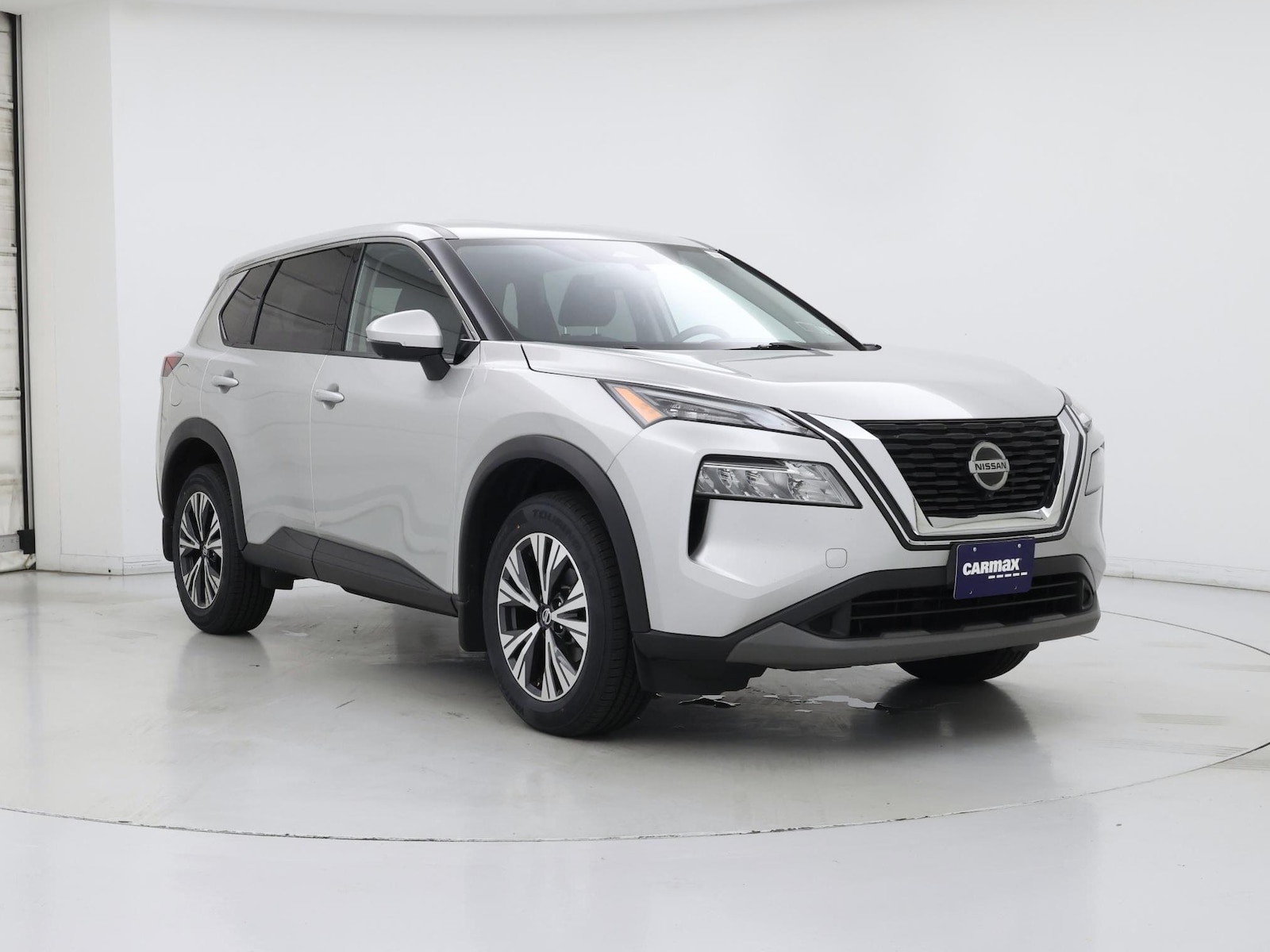 2021 Nissan Rogue SV - Photo 2