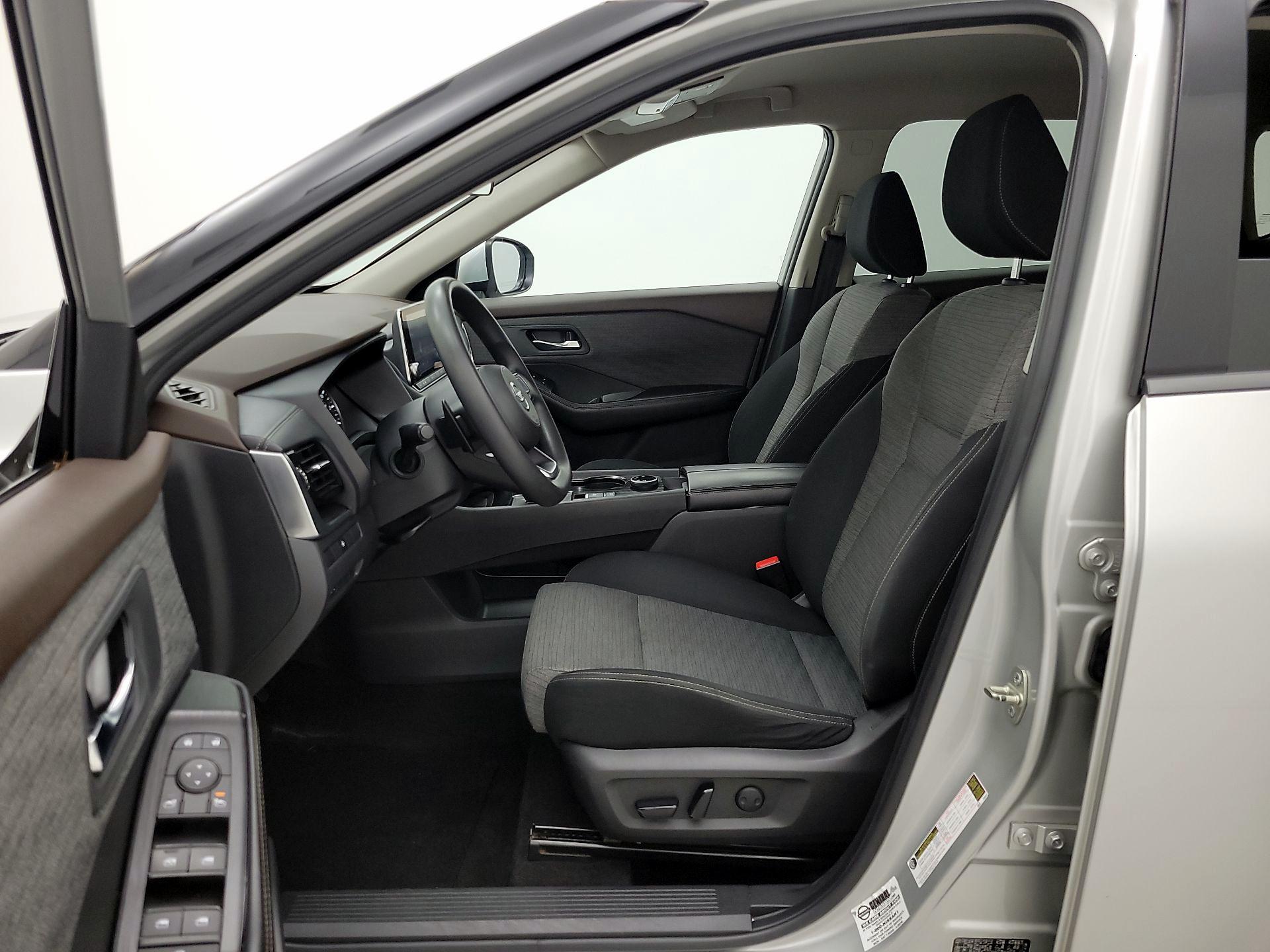Thumbnail: 2021 Nissan Rogue - 11