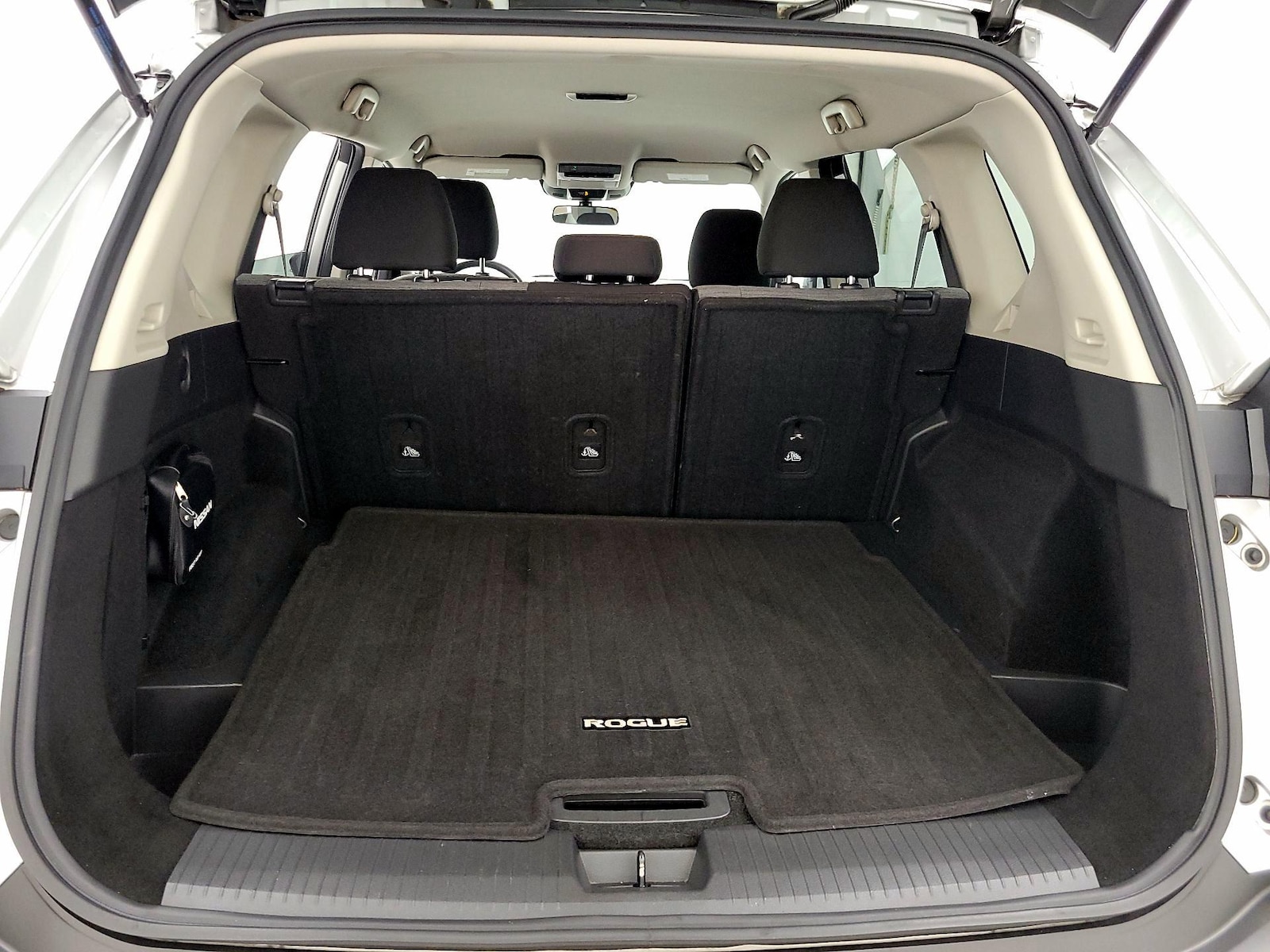 2021 Nissan Rogue SV - Photo 21