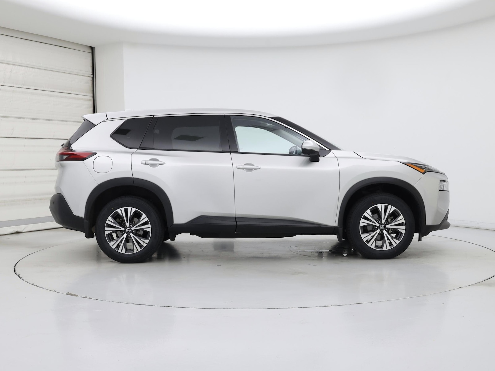 2021 Nissan Rogue SV - Photo 8