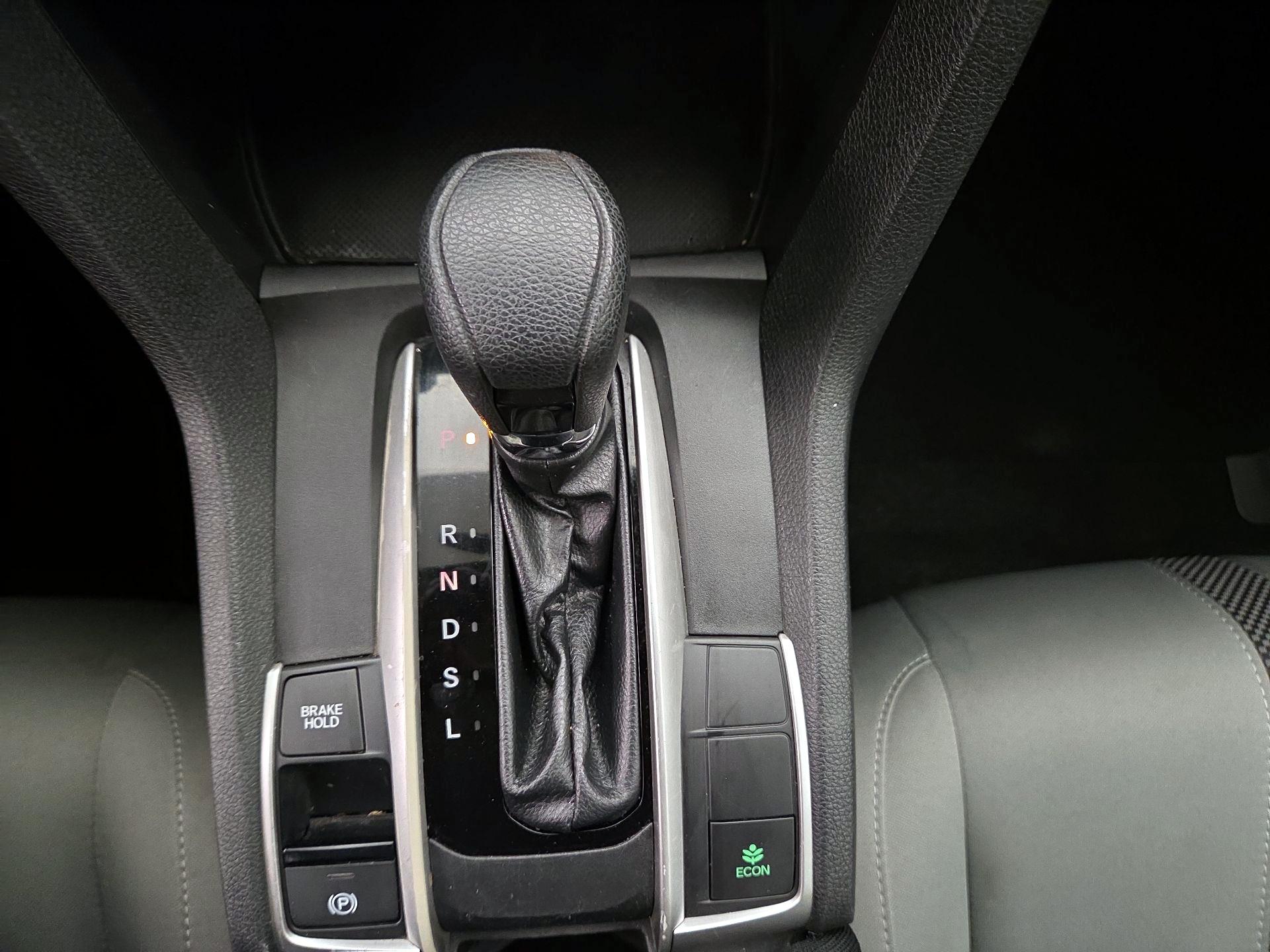 Thumbnail: 2019 Honda Civic - 17
